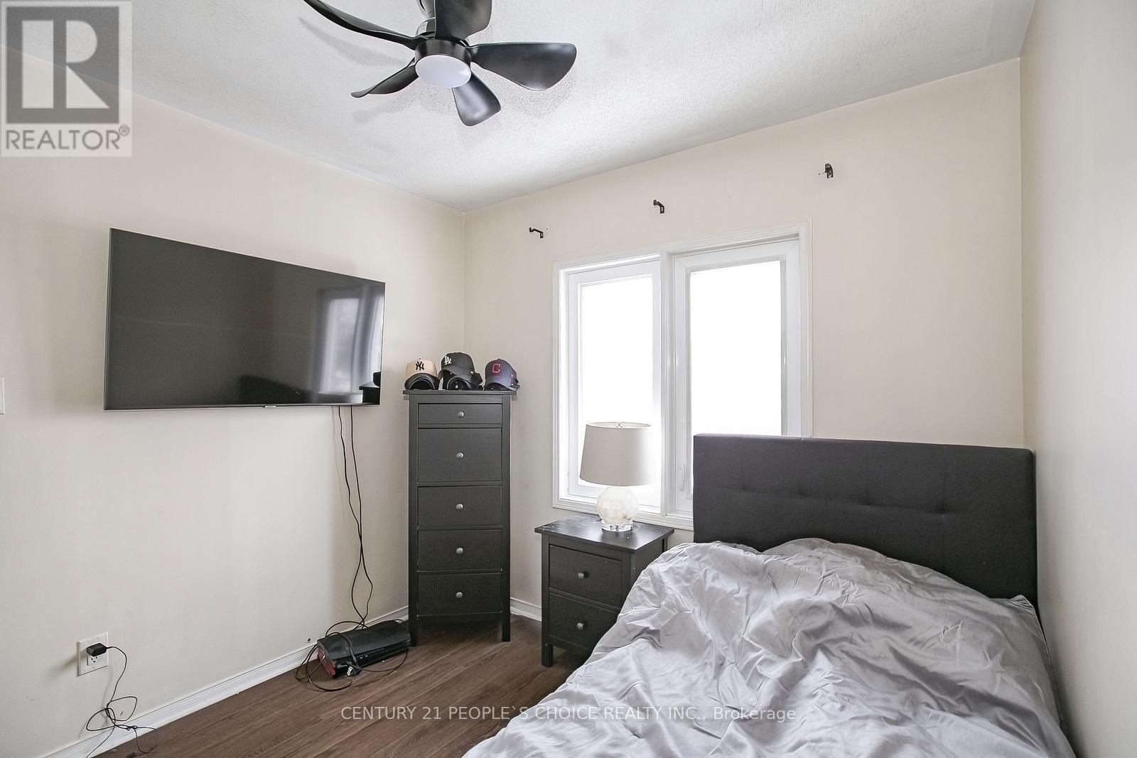 81 Ravenscliffe Court, Brampton (Northwood Park), Ontario  L6X 4N9 - Photo 27 - W12192496