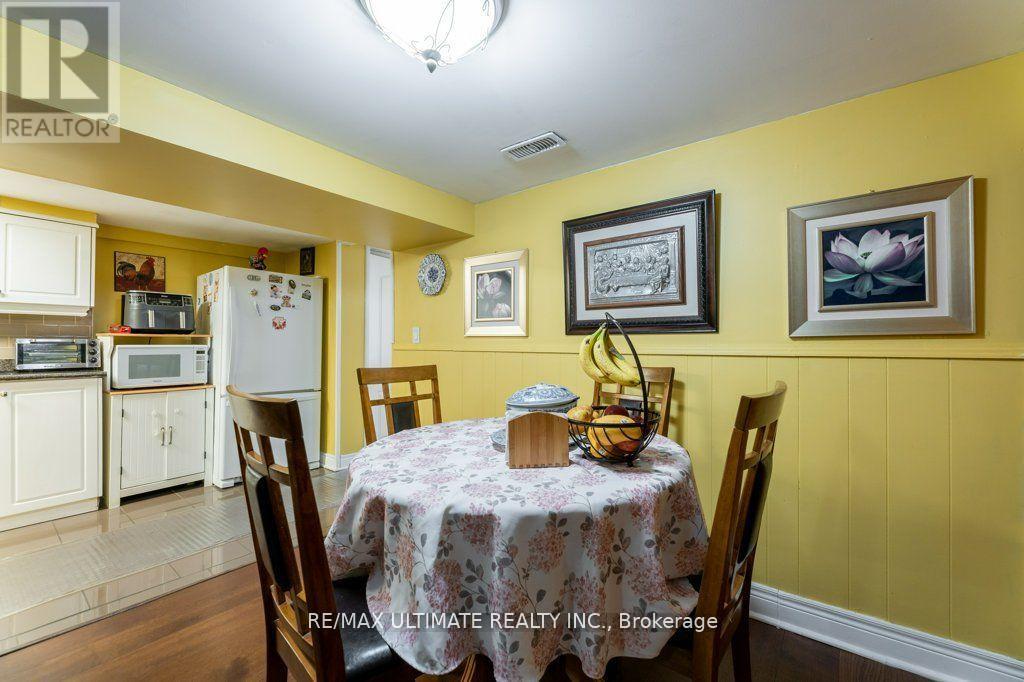 698 Old Weston Road W, Toronto (Keelesdale-Eglinton West), Ontario  M6N 3B8 - Photo 26 - W12192504