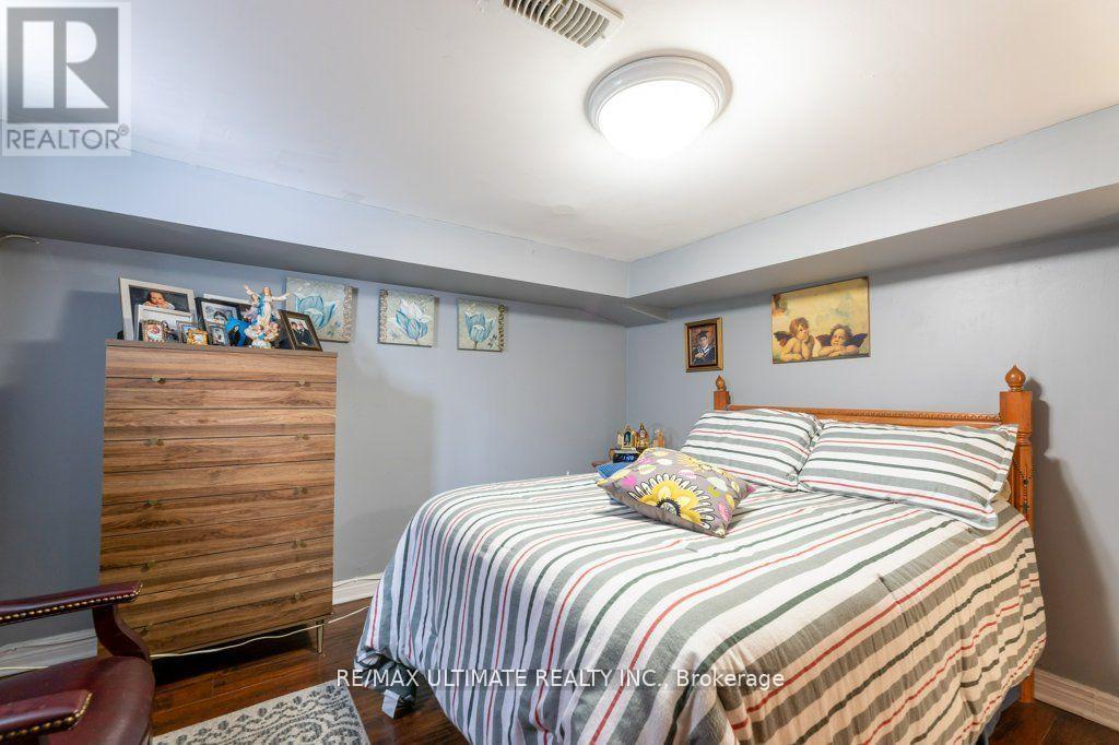 698 Old Weston Road W, Toronto, Ontario  M6N 3B8 - Photo 30 - W12192504
