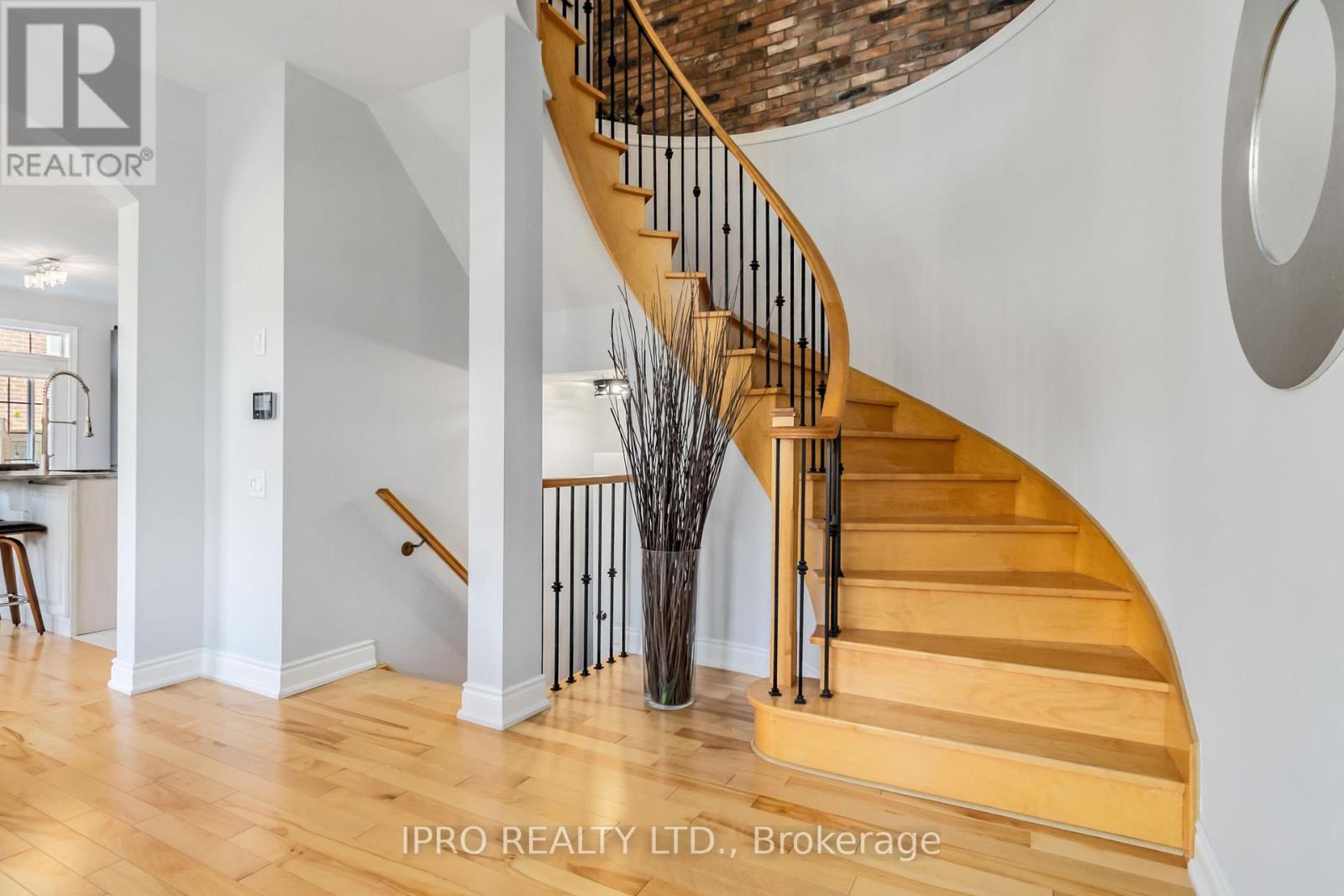 261 Grayling Drive, Oakville, Ontario  L6L 6X4 - Photo 16 - W12192513