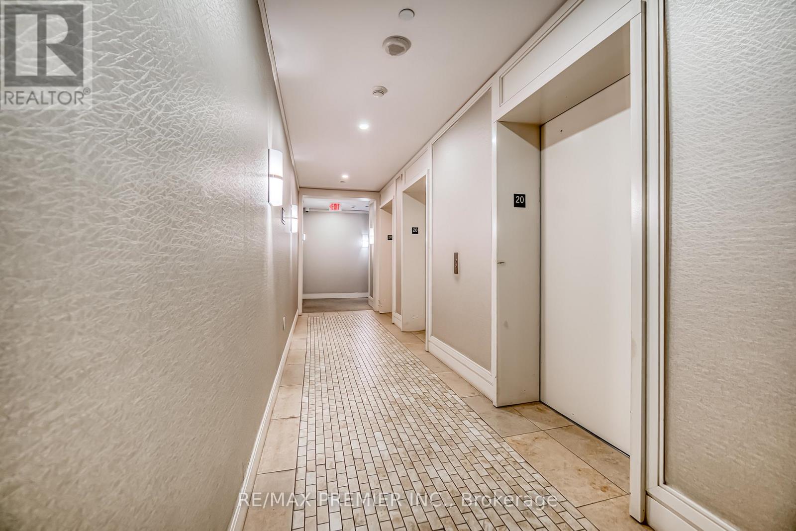 2013 - 800 Lawrence Avenue W, Toronto, Ontario  M6A 0B1 - Photo 5 - W12191624