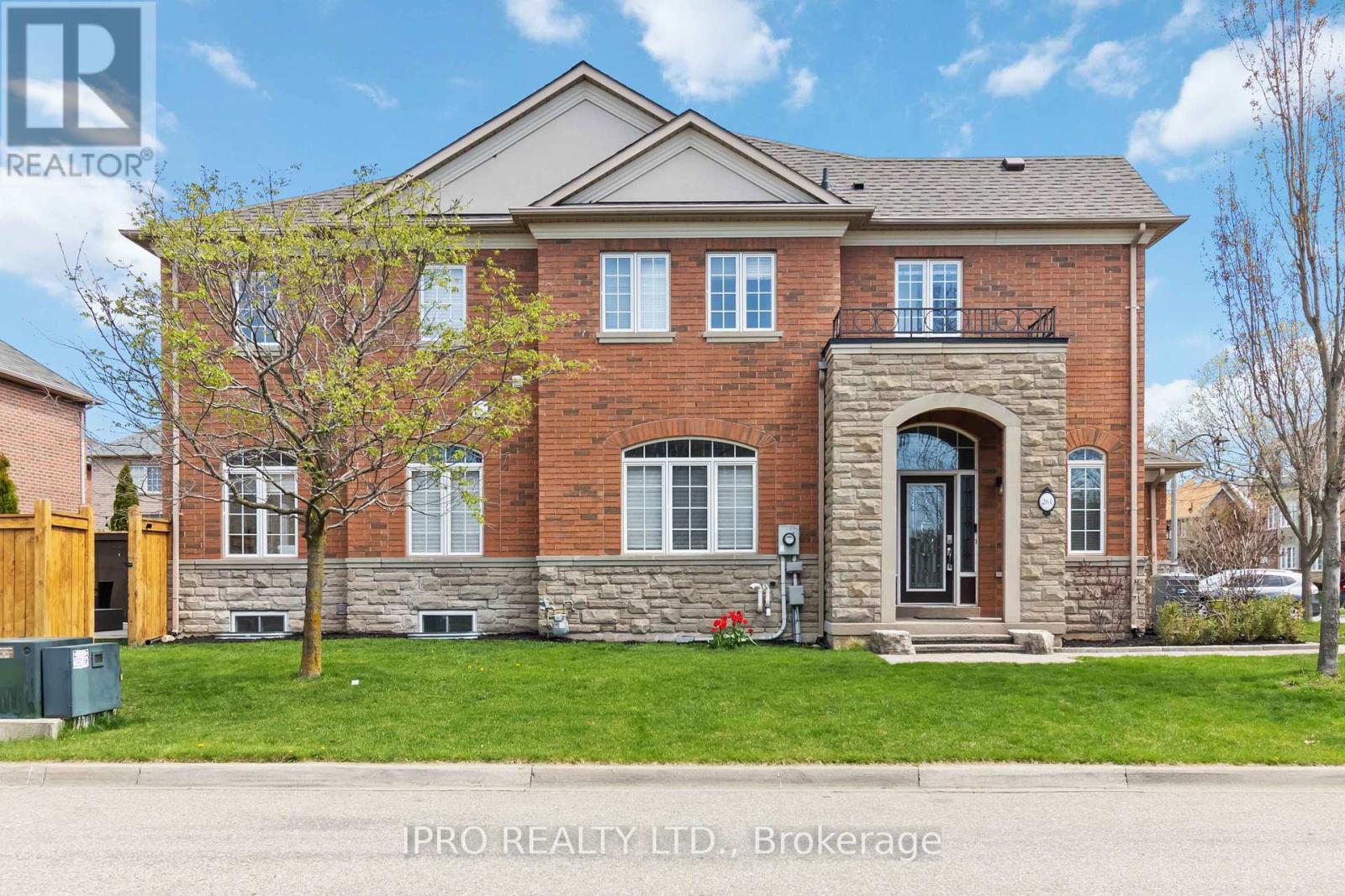261 GRAYLING DRIVE, Oakville, Ontario