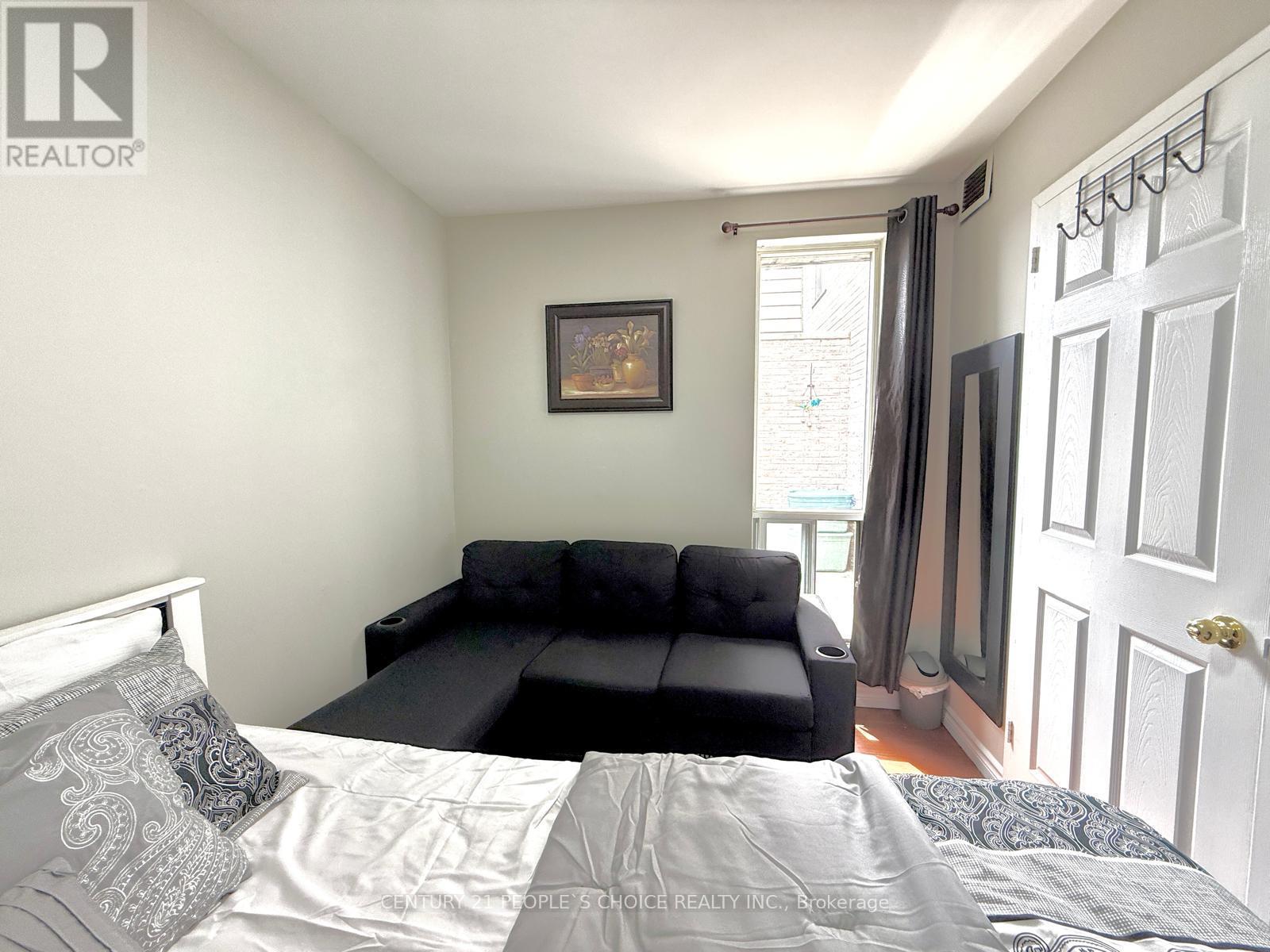 216 - 2095 Roche Court, Mississauga, Ontario  L5K 2C8 - Photo 22 - W12192514