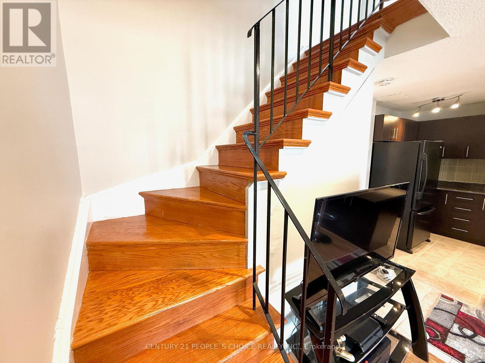 216 - 2095 Roche Court, Mississauga, Ontario  L5K 2C8 - Photo 25 - W12192514