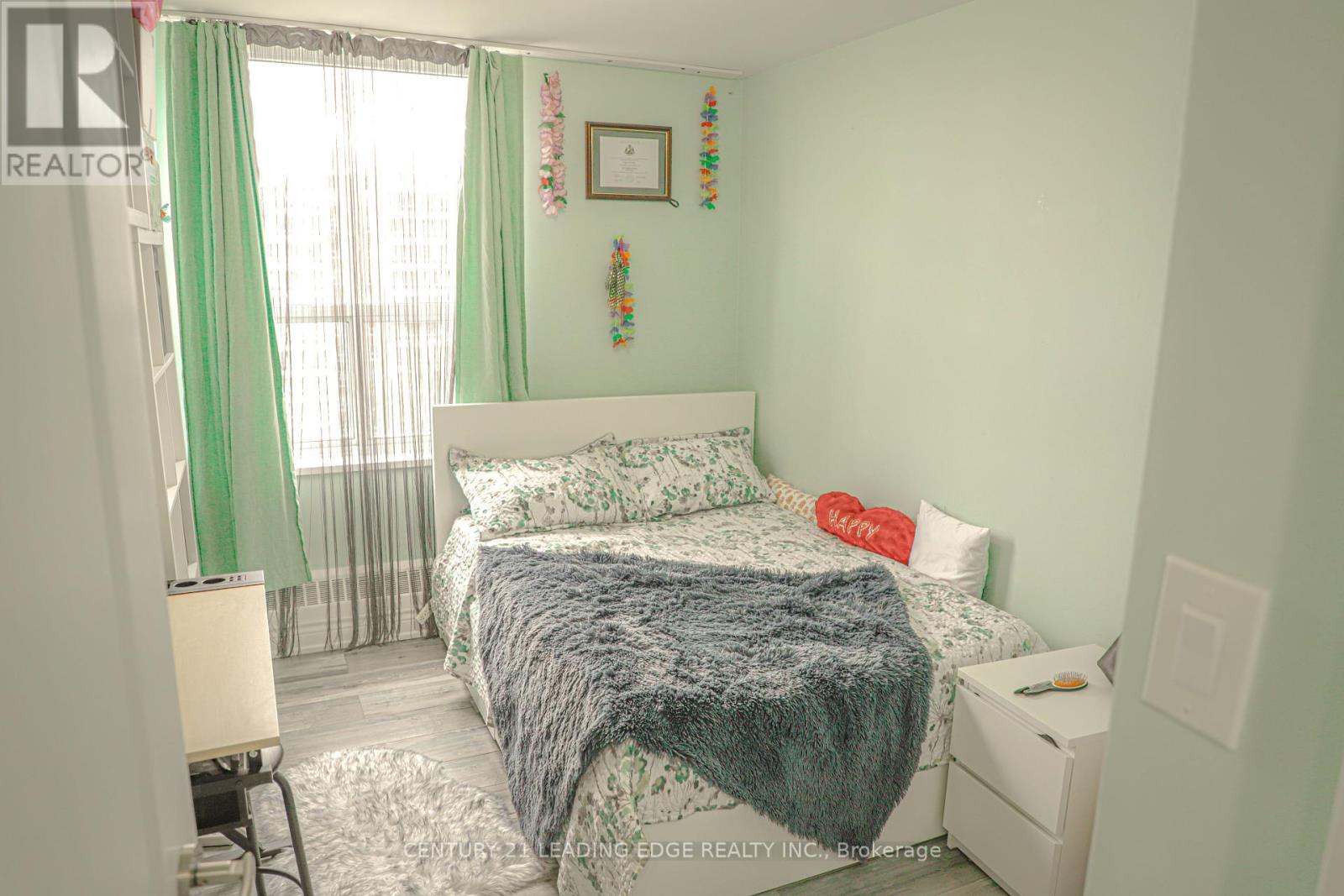 904 - 31 Four Winds Drive, Toronto (York University Heights), Ontario  M3J 1K9 - Photo 12 - W12192210