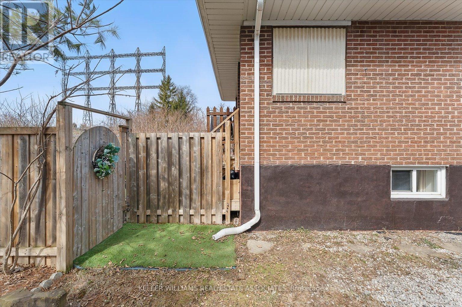 1106 Haig Boulevard, Mississauga, Ontario  L5E 2M5 - Photo 42 - W12192486