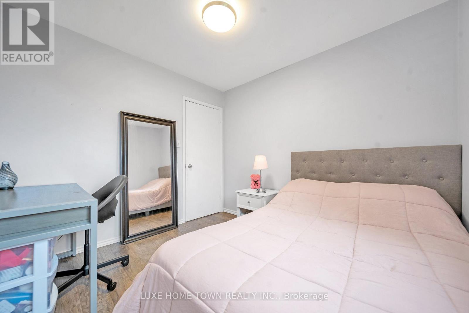 160 - 400 Mississauga Valley Boulevard, Mississauga, Ontario  L5A 3N6 - Photo 16 - W12192632