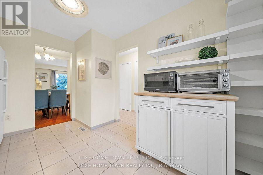 160 - 400 Mississauga Valley Boulevard, Mississauga, Ontario  L5A 3N6 - Photo 26 - W12192632