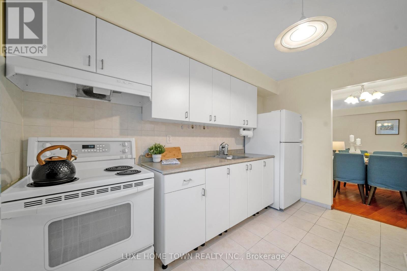 160 - 400 Mississauga Valley Boulevard, Mississauga, Ontario  L5A 3N6 - Photo 38 - W12192632