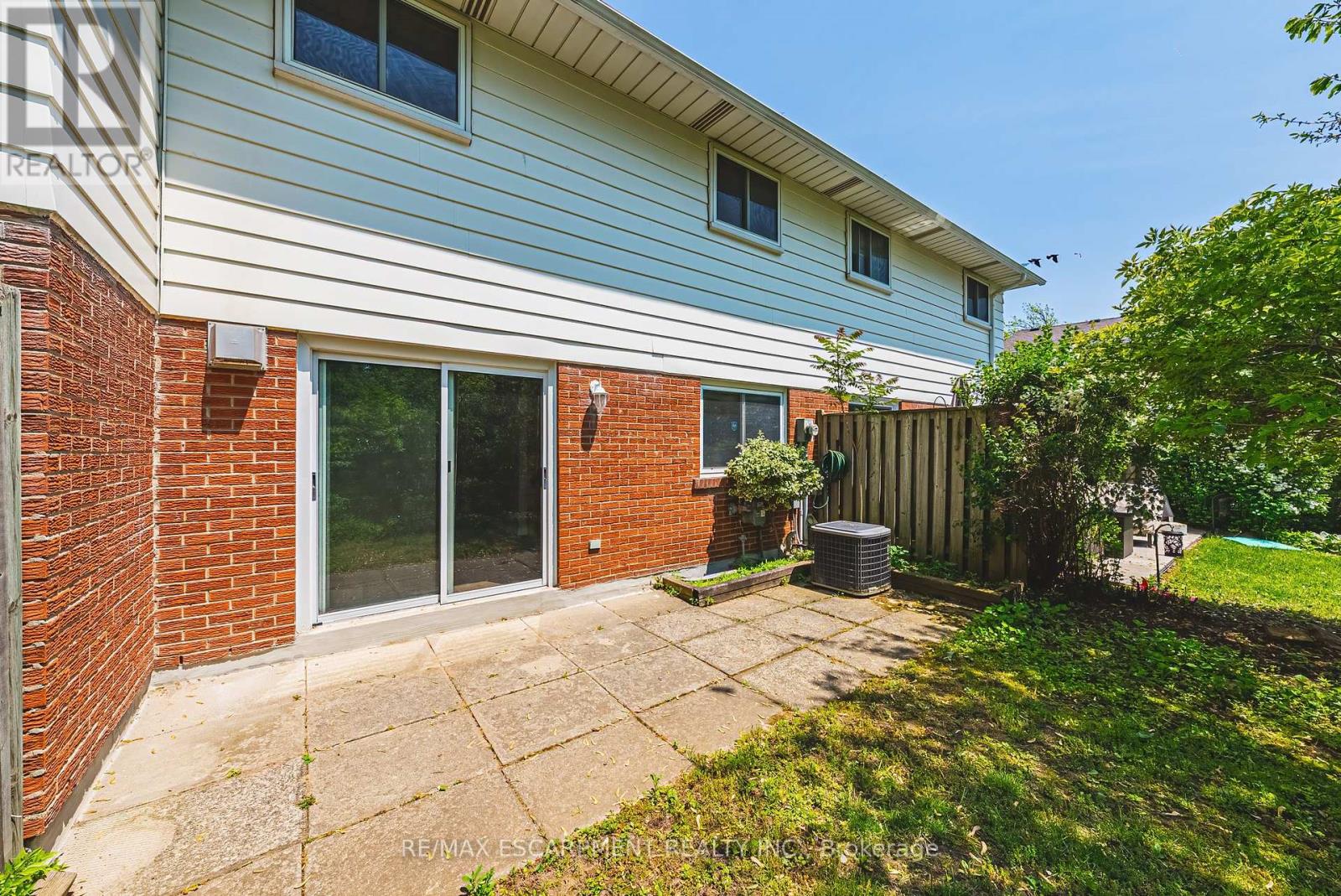 2 - 451 Woodview Road, Burlington, Ontario  L7N 2Z9 - Photo 26 - W12192639