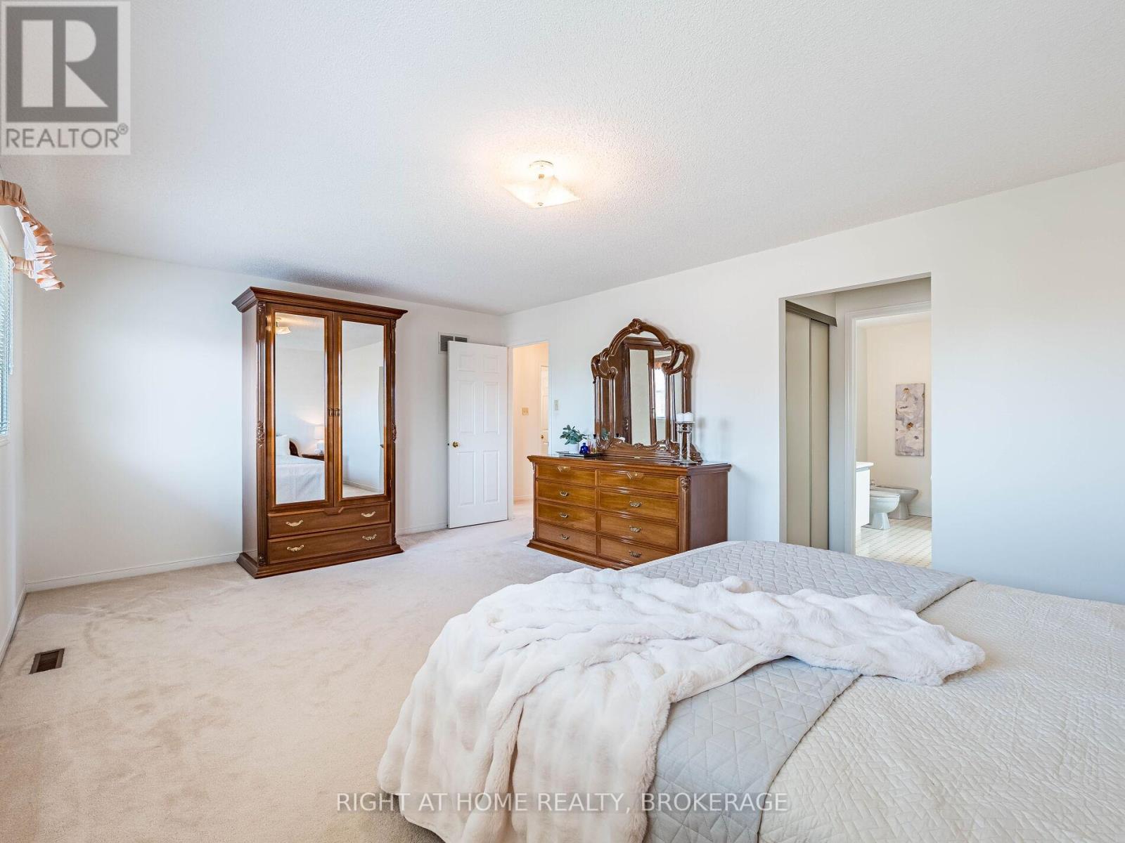56 Cannon Crescent, Brampton, Ontario  L6Y 4L7 - Photo 25 - W12192678