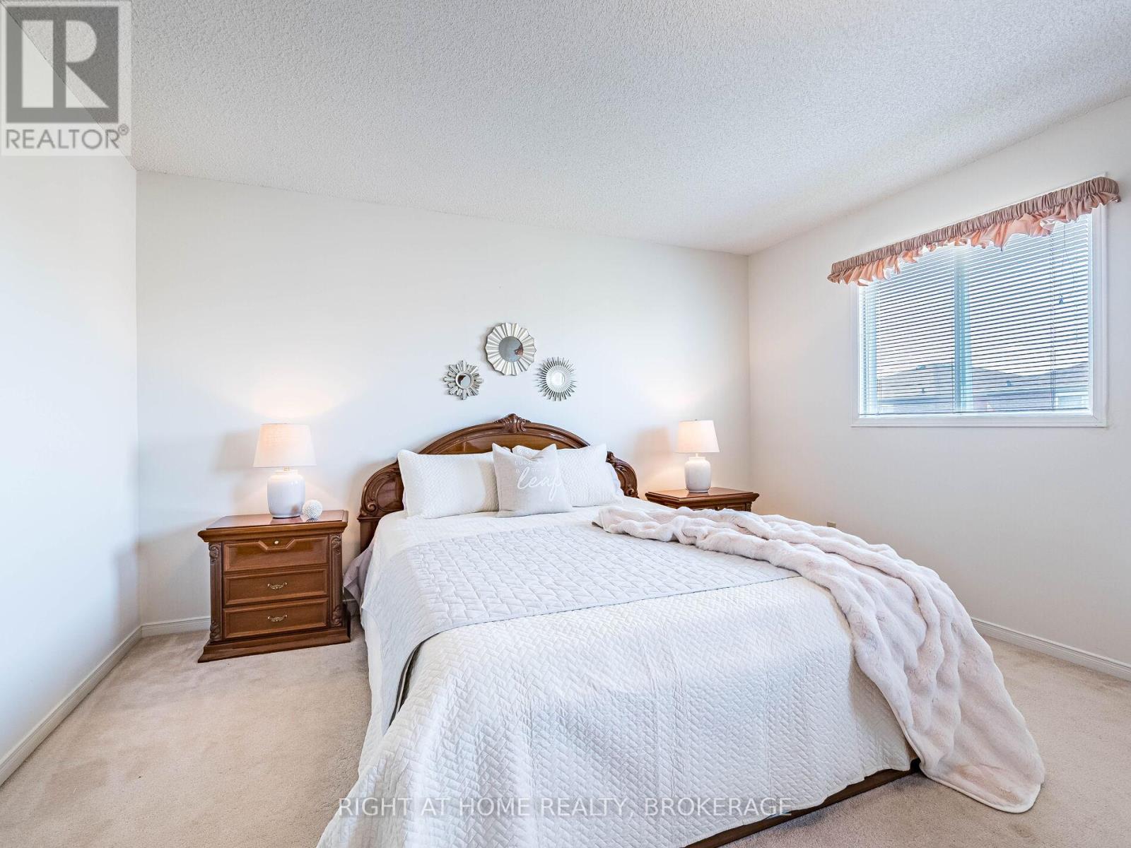 56 Cannon Crescent, Brampton, Ontario  L6Y 4L7 - Photo 24 - W12192678