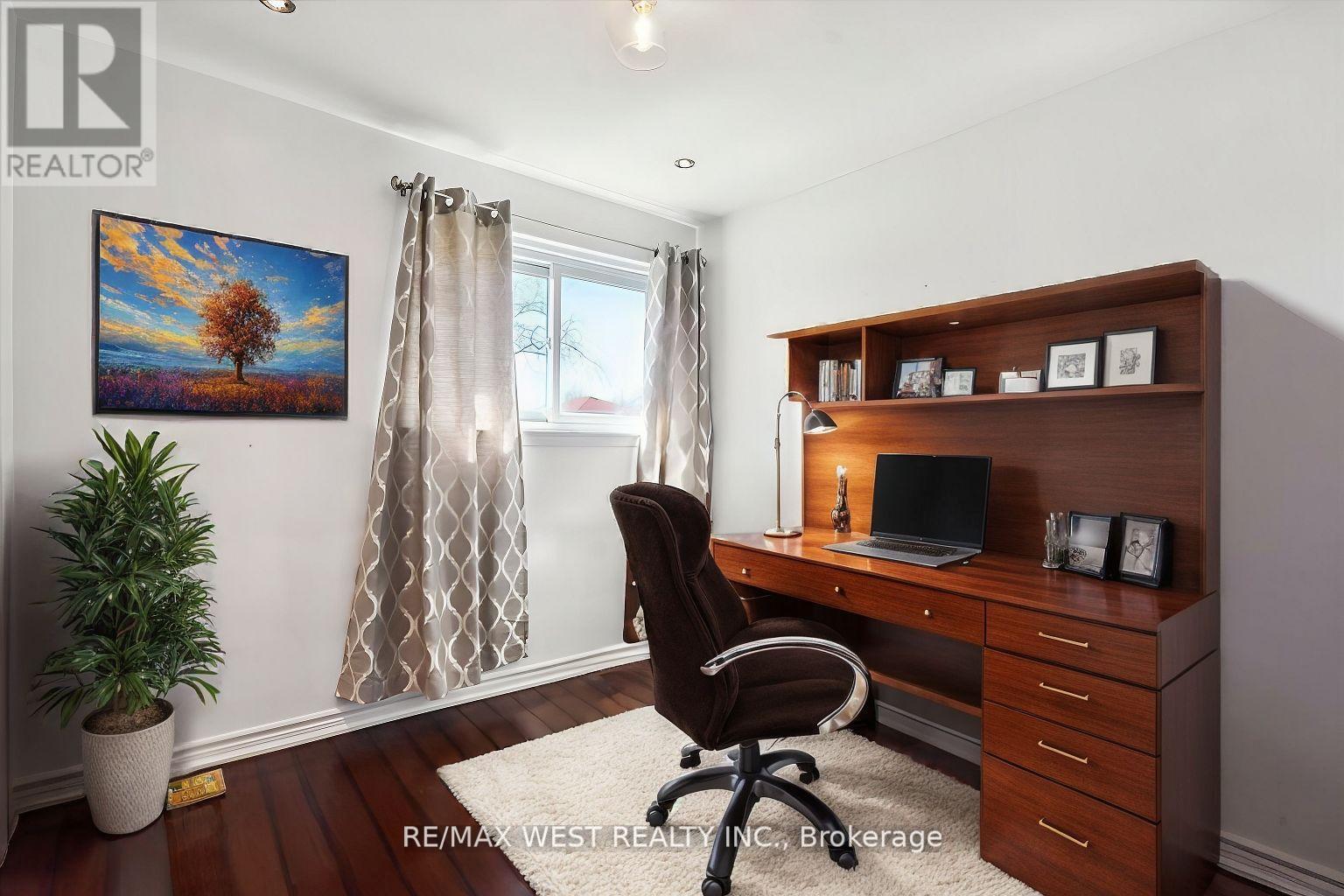 9 Delrosa Court, Toronto, Ontario  M9V 3B4 - Photo 10 - W12192655