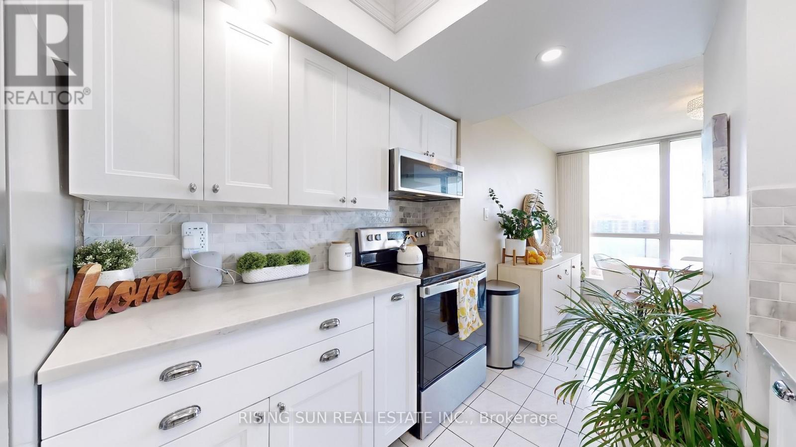 1810 - 5 Rowntree Road, Toronto (Mount Olive-Silverstone-Jamestown), Ontario  M9V 5G9 - Photo 7 - W12192706