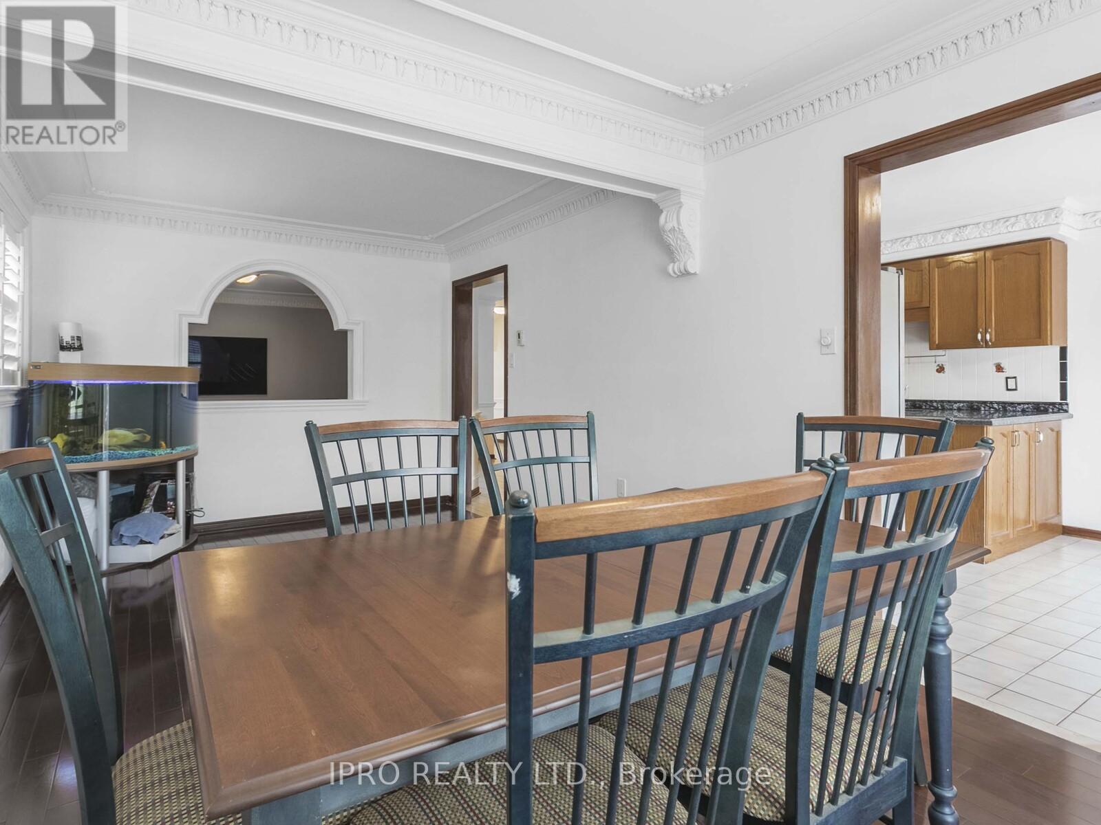 23 Pennsylvania Avenue, Brampton, Ontario  L6Y 4N8 - Photo 11 - W12192715