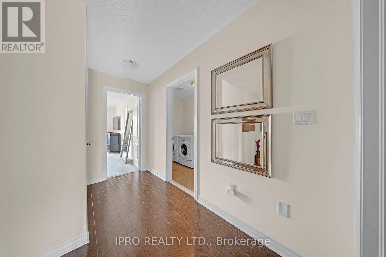 51 Lorenzo Circle, Brampton, Ontario  L6R 3N4 - Photo 20 - W12192743