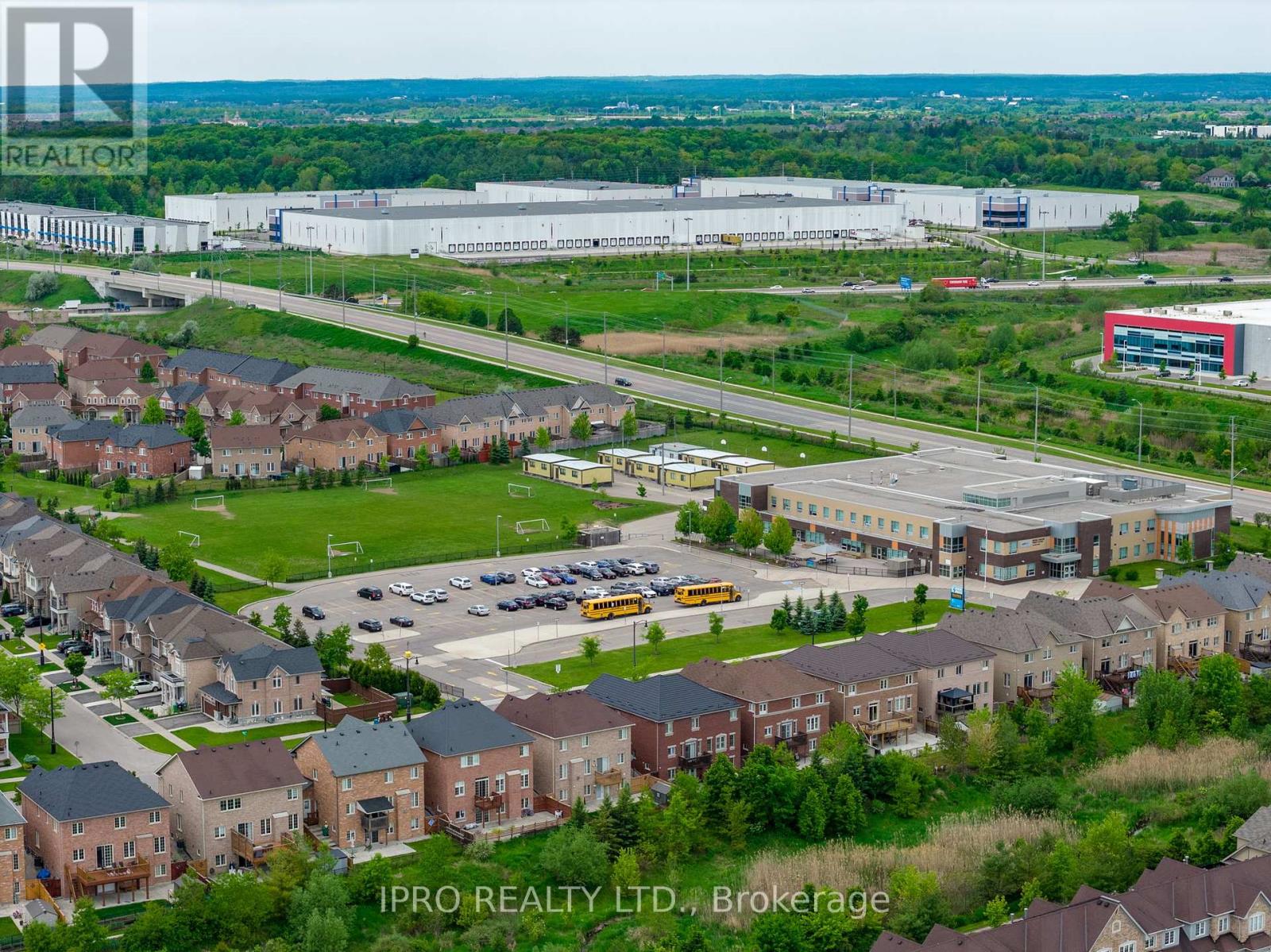 51 Lorenzo Circle, Brampton, Ontario  L6R 3N4 - Photo 38 - W12192743
