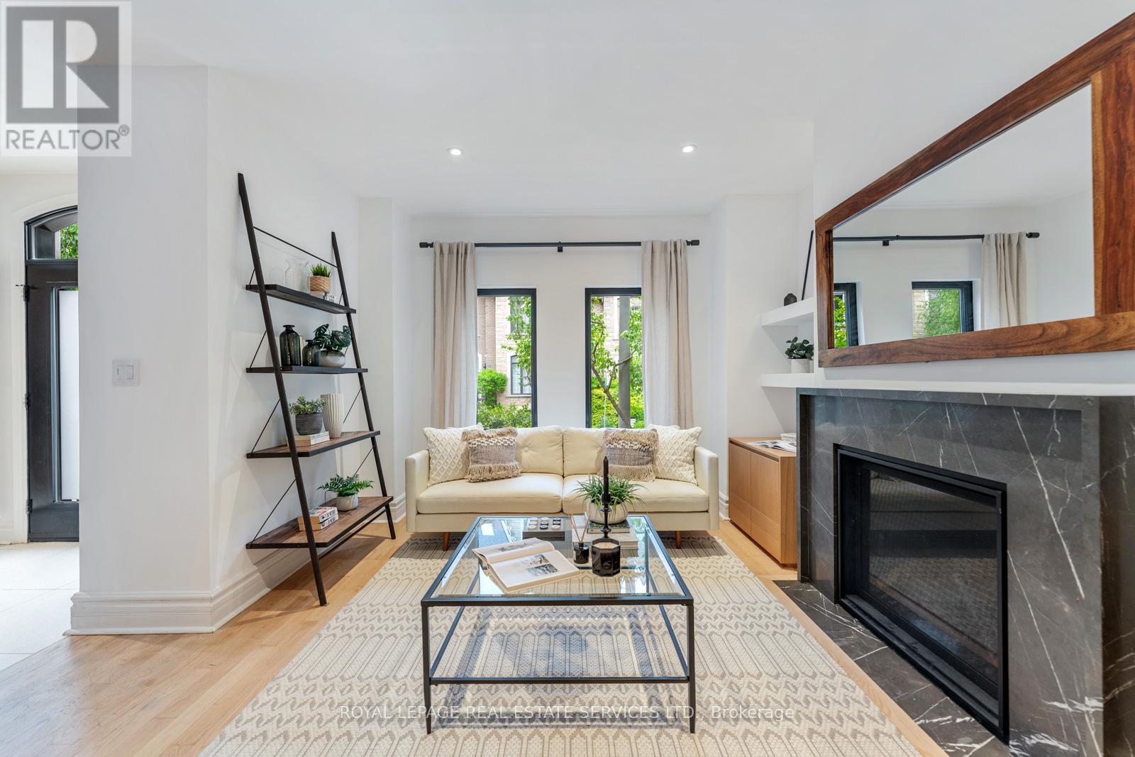 14 Lukow Terrace, Toronto, Ontario  M6R 3B8 - Photo 8 - W12192760