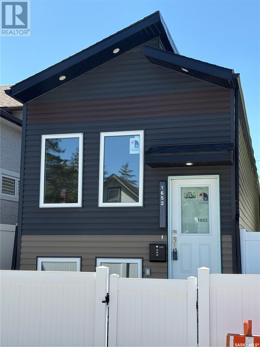 Property at 1652 Montreal STREET image 4