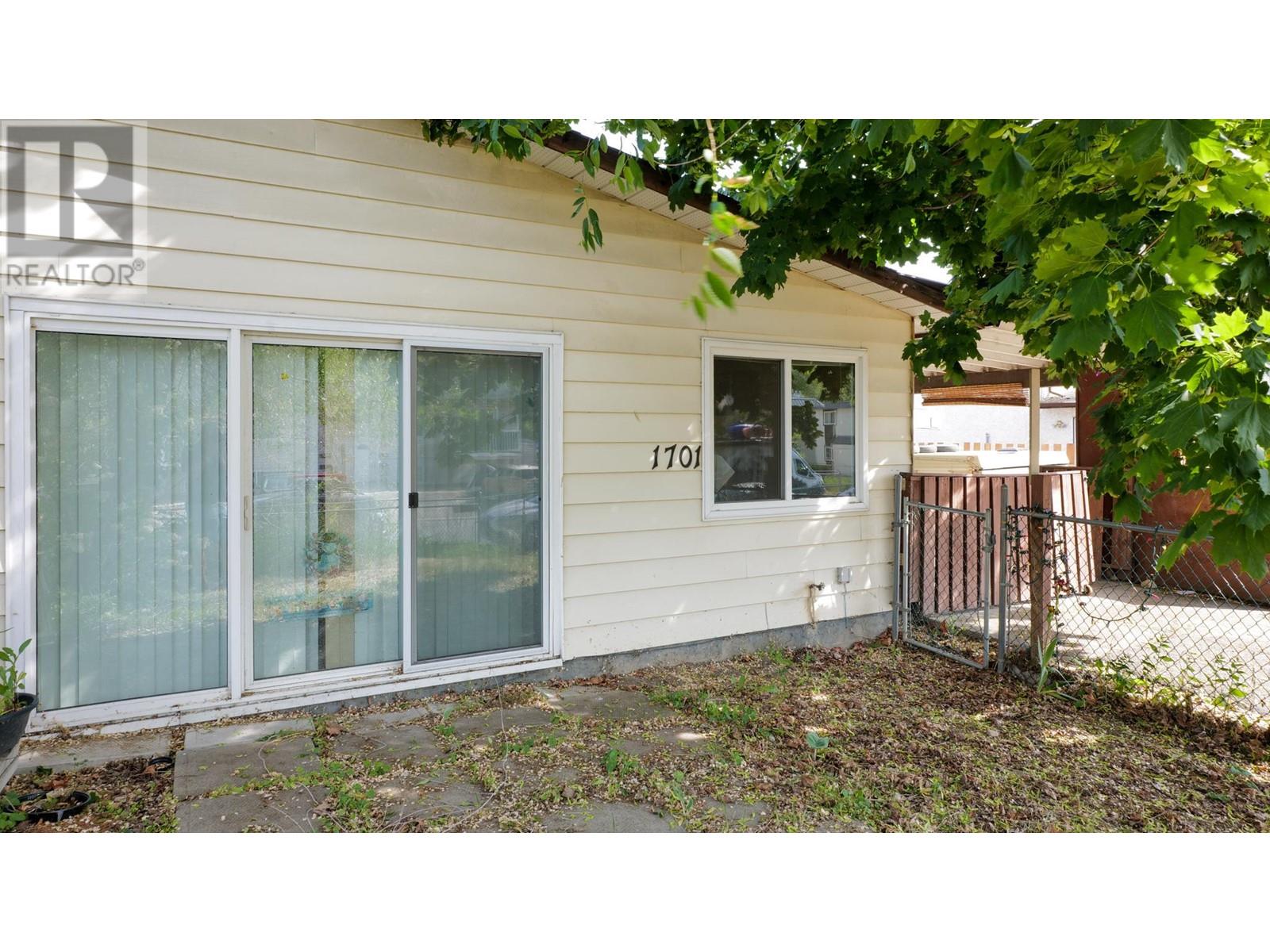 1701 45th Street, Vernon, British Columbia  V1T 7P9 - Photo 2 - 10342730
