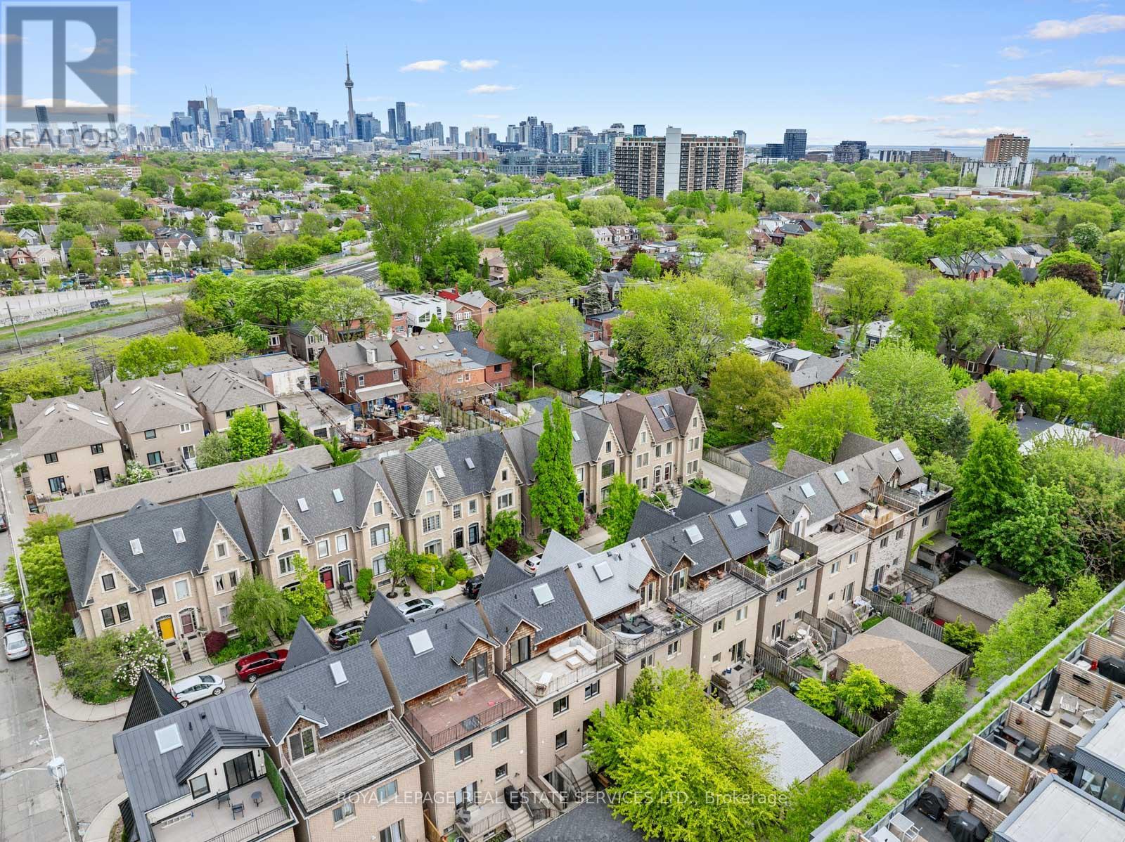 14 Lukow Terrace, Toronto, Ontario  M6R 3B8 - Photo 50 - W12192760