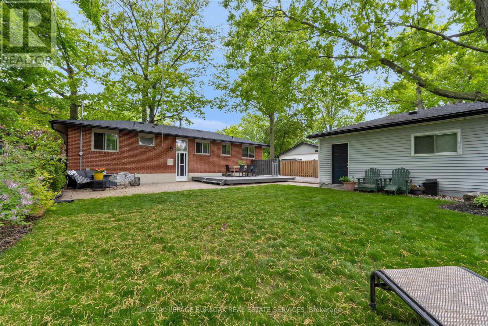 475 Wedgewood Drive, Burlington, Ontario  L7L 4J1 - Photo 29 - W12192814