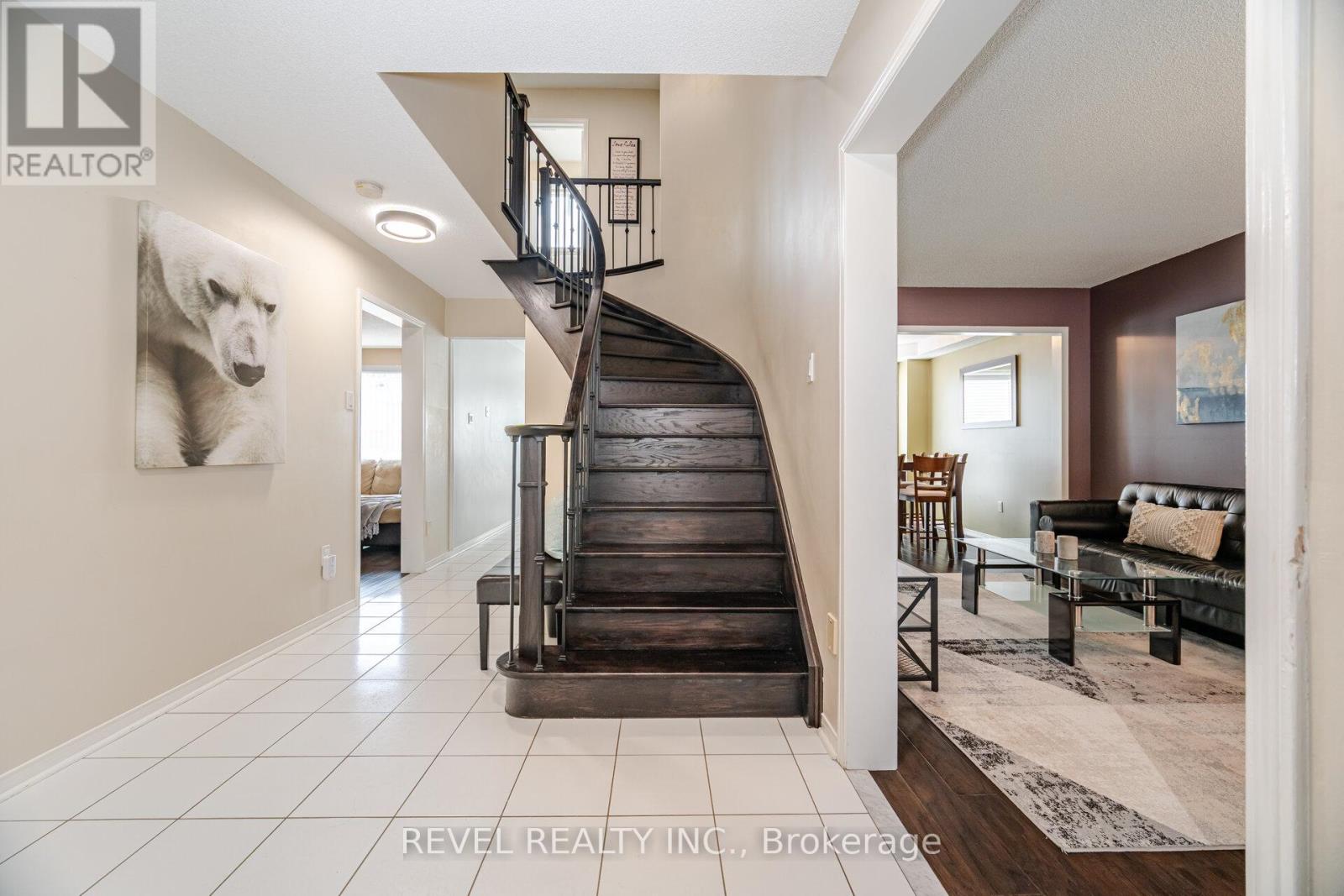 5220 Buttermill Court, Mississauga (East Credit), Ontario  L5V 1S4 - Photo 4 - W12192811