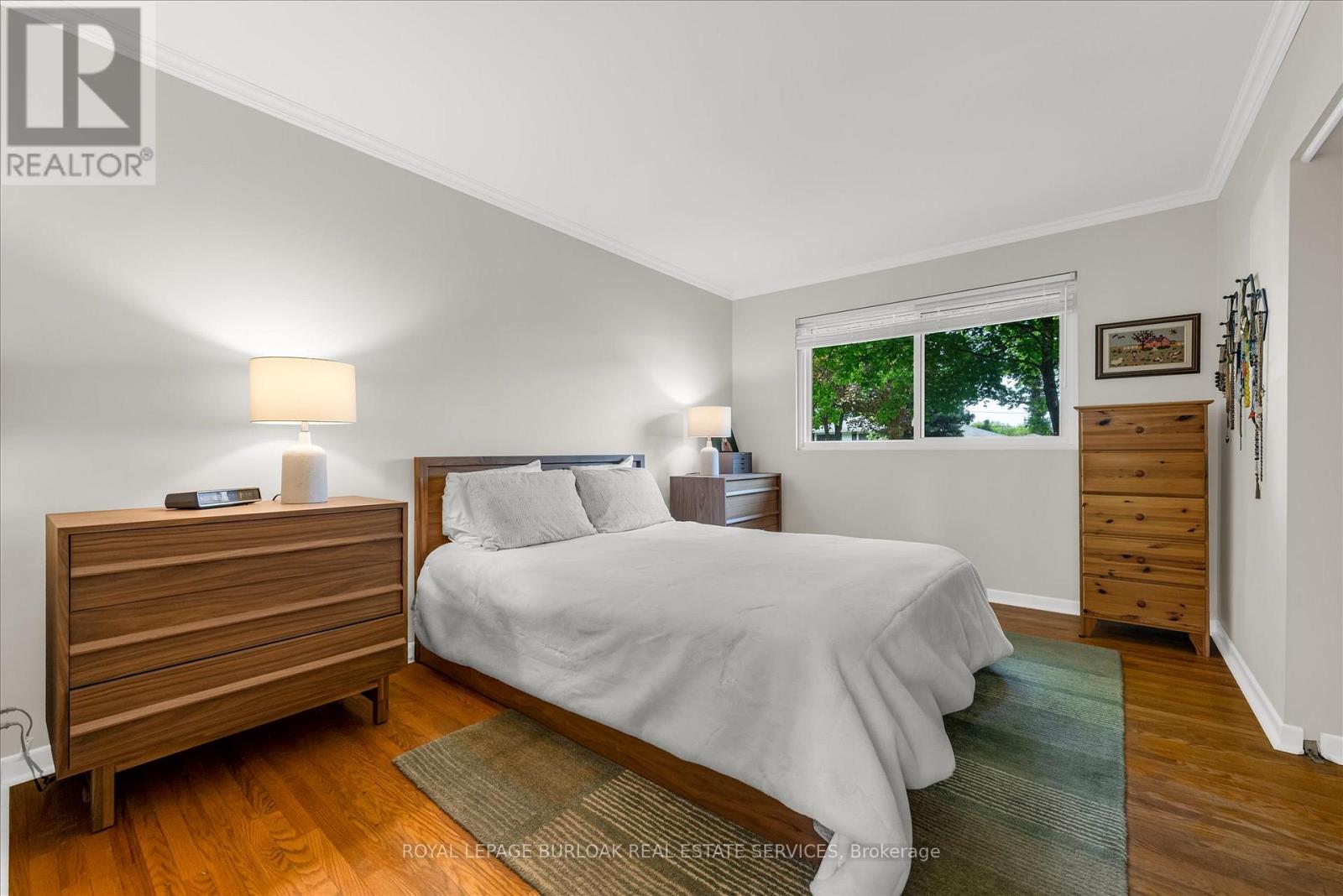 475 Wedgewood Drive, Burlington, Ontario  L7L 4J1 - Photo 12 - W12192814
