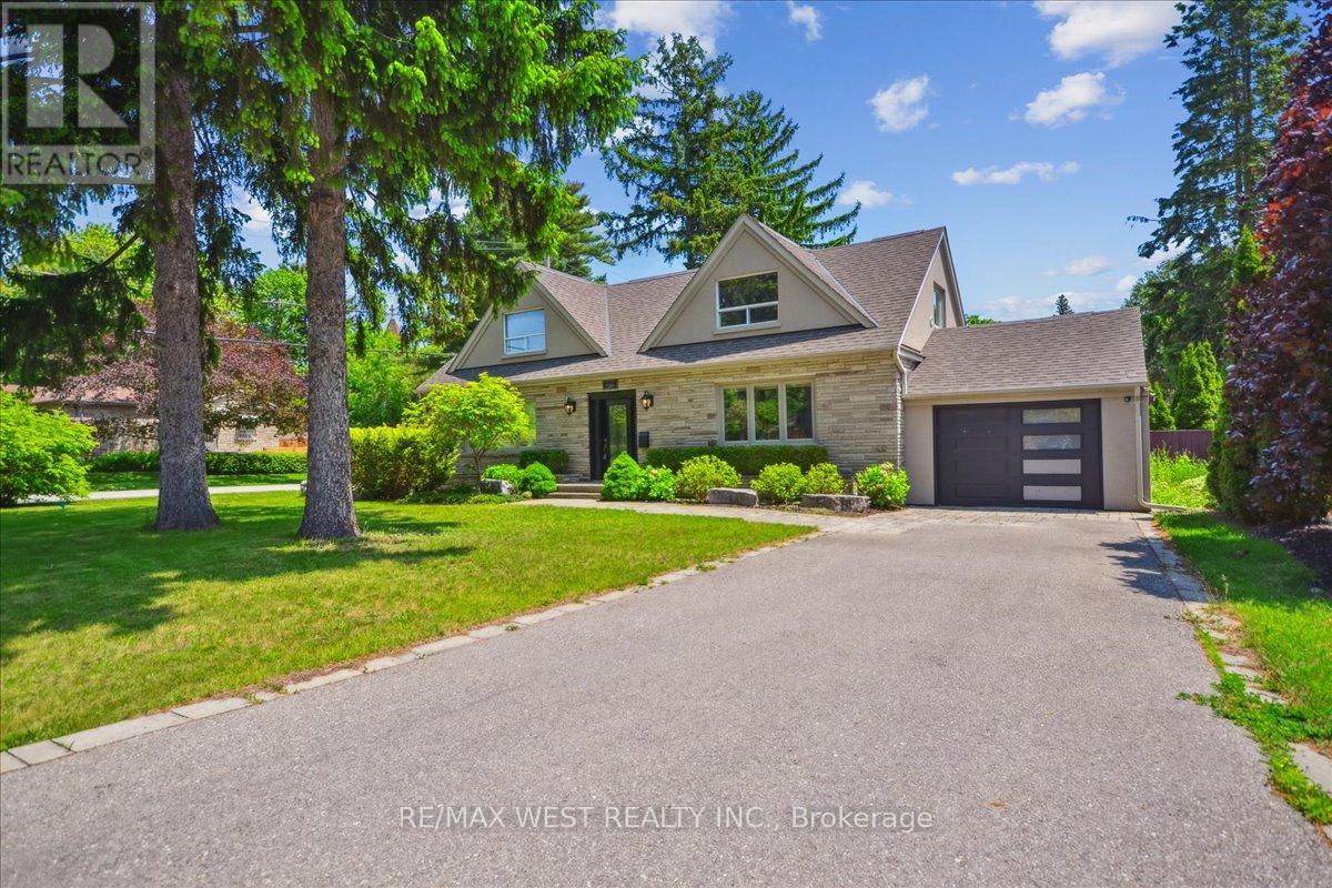 468 Lynd Avenue, Mississauga, Ontario  L5G 2L6 - Photo 1 - W12192833