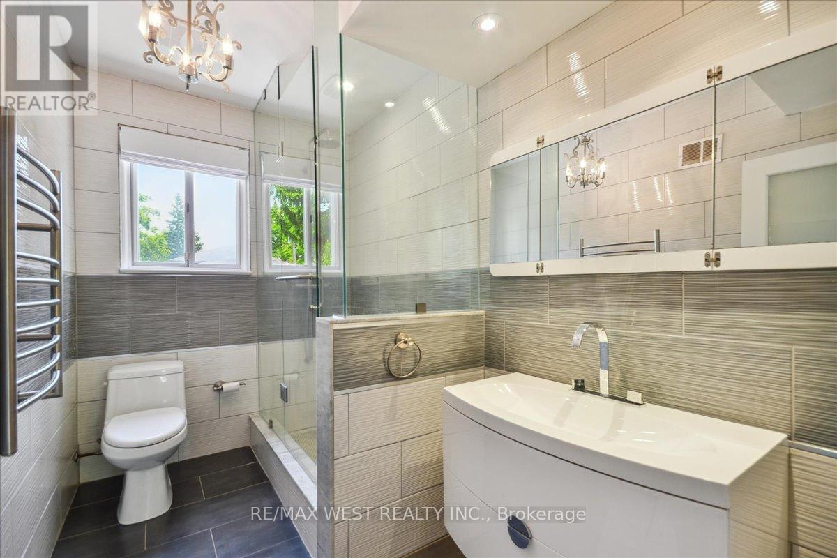 468 Lynd Avenue, Mississauga, Ontario  L5G 2L6 - Photo 8 - W12192833