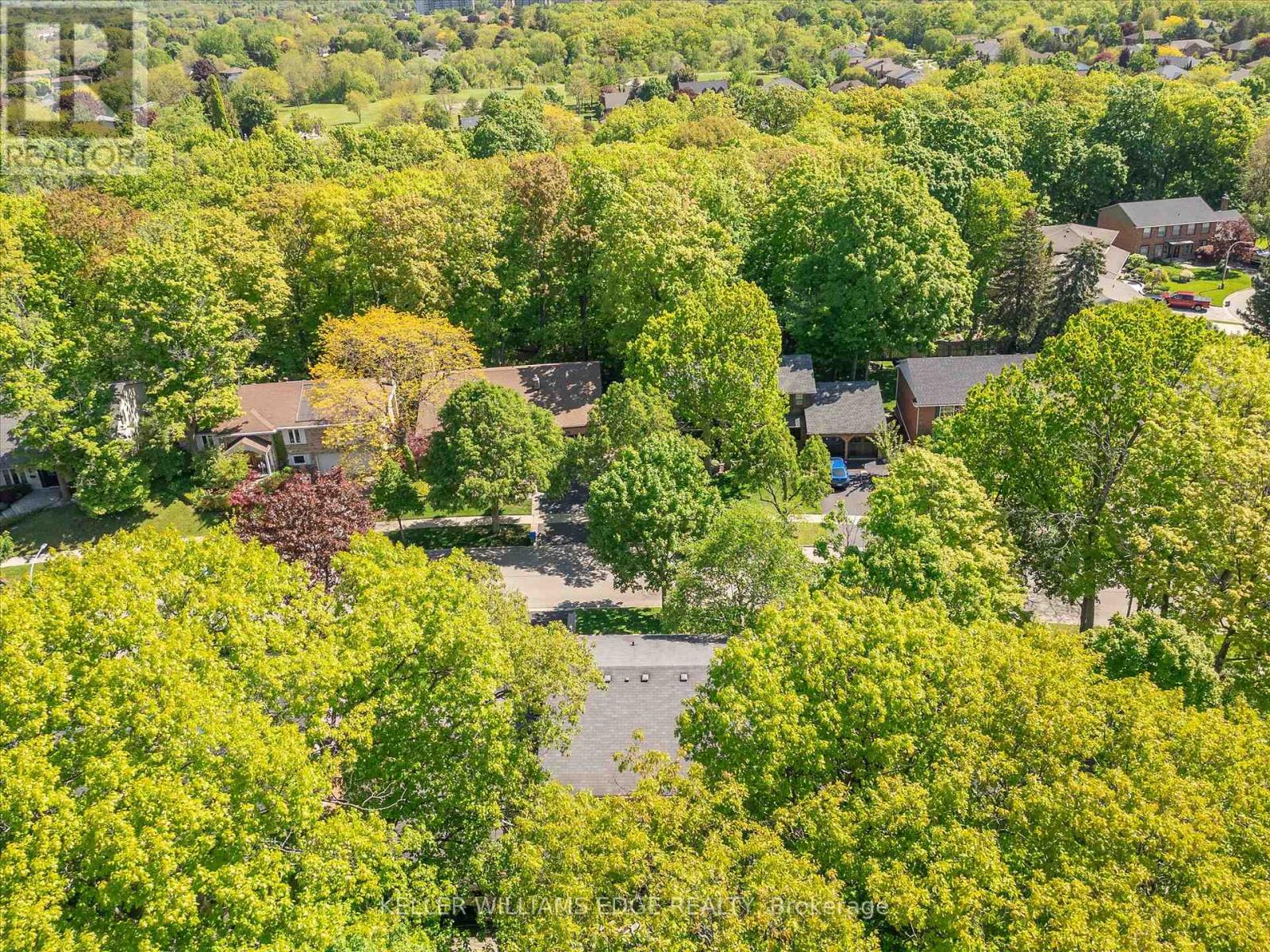 1932 Four Seasons Drive, Burlington (Tyandaga), Ontario  L7P 2Y1 - Photo 47 - W12192856