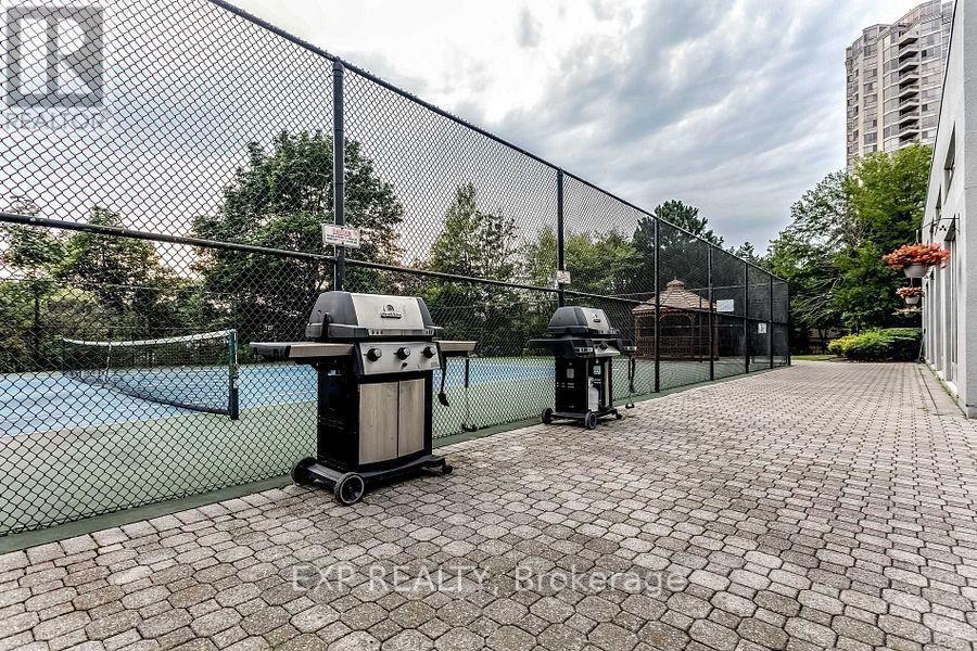 804 - 50 Kingsbridge Garden Boulevard, Mississauga, Ontario  L5R 1Y2 - Photo 14 - W12192892