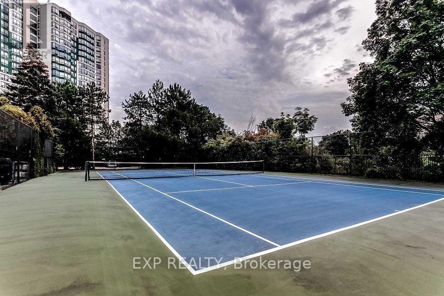 804 - 50 Kingsbridge Garden Boulevard, Mississauga, Ontario  L5R 1Y2 - Photo 13 - W12192892