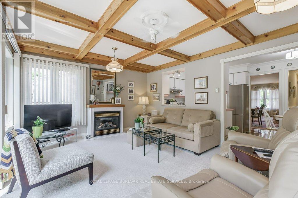 2011 Amherst Drive, Burlington (Brant Hills), Ontario  L7P 3R3 - Photo 13 - W12192900