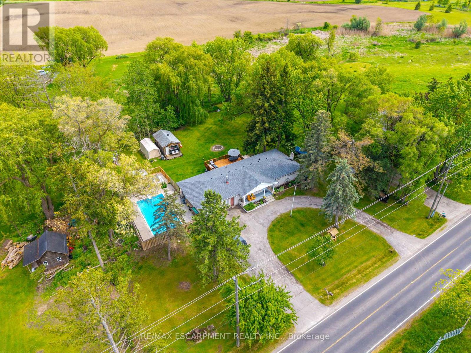 2718 No 8 Side Road, Burlington, Ontario  L7P 0E6 - Photo 3 - W12192925