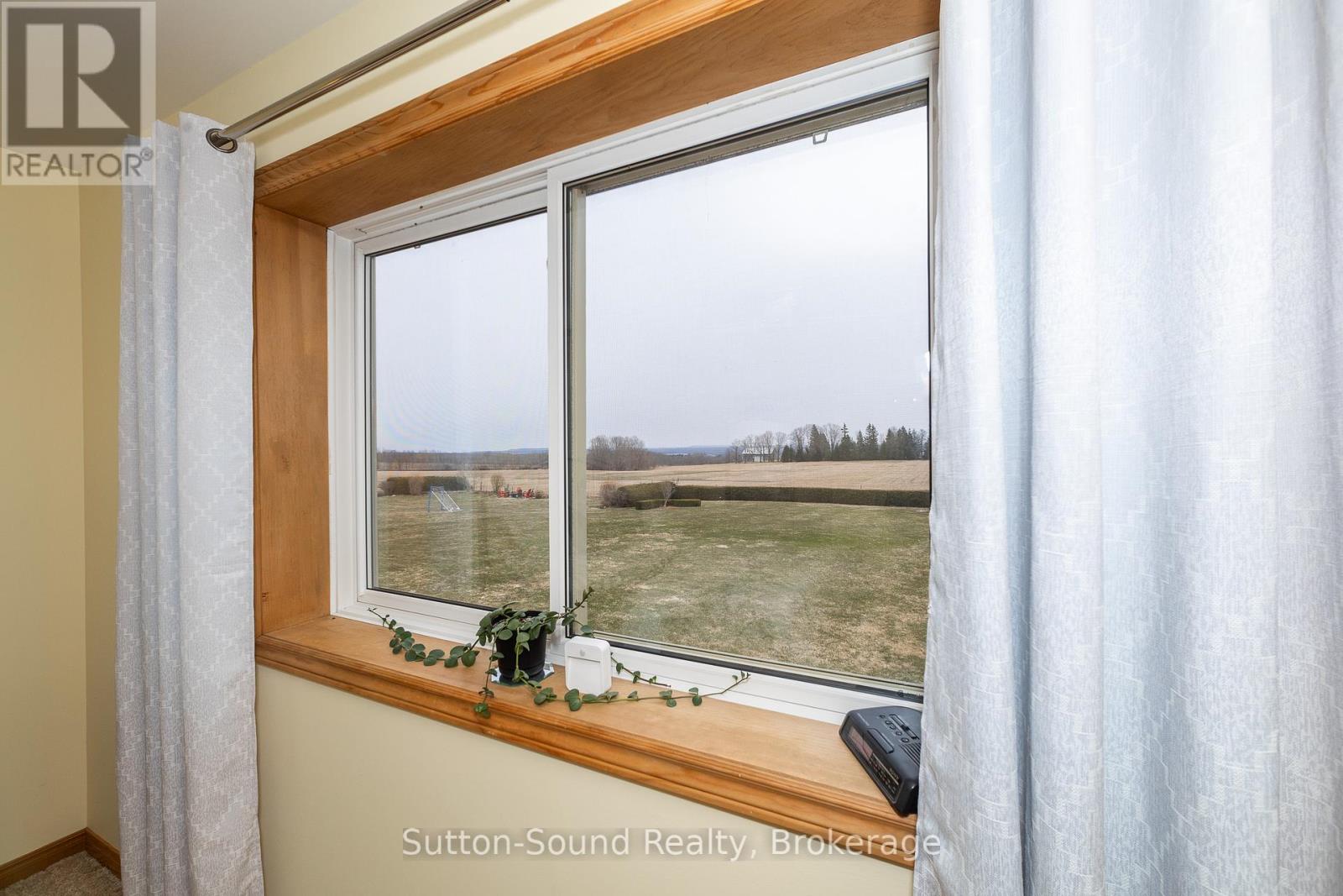 178463 Grey Road 17 Road, Georgian Bluffs, Ontario  N4K 0G3 - Photo 27 - X12079261