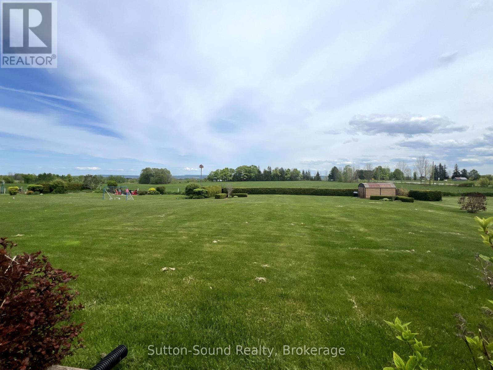 178463 Grey Road 17 Road, Georgian Bluffs, Ontario  N4K 0G3 - Photo 4 - X12079261