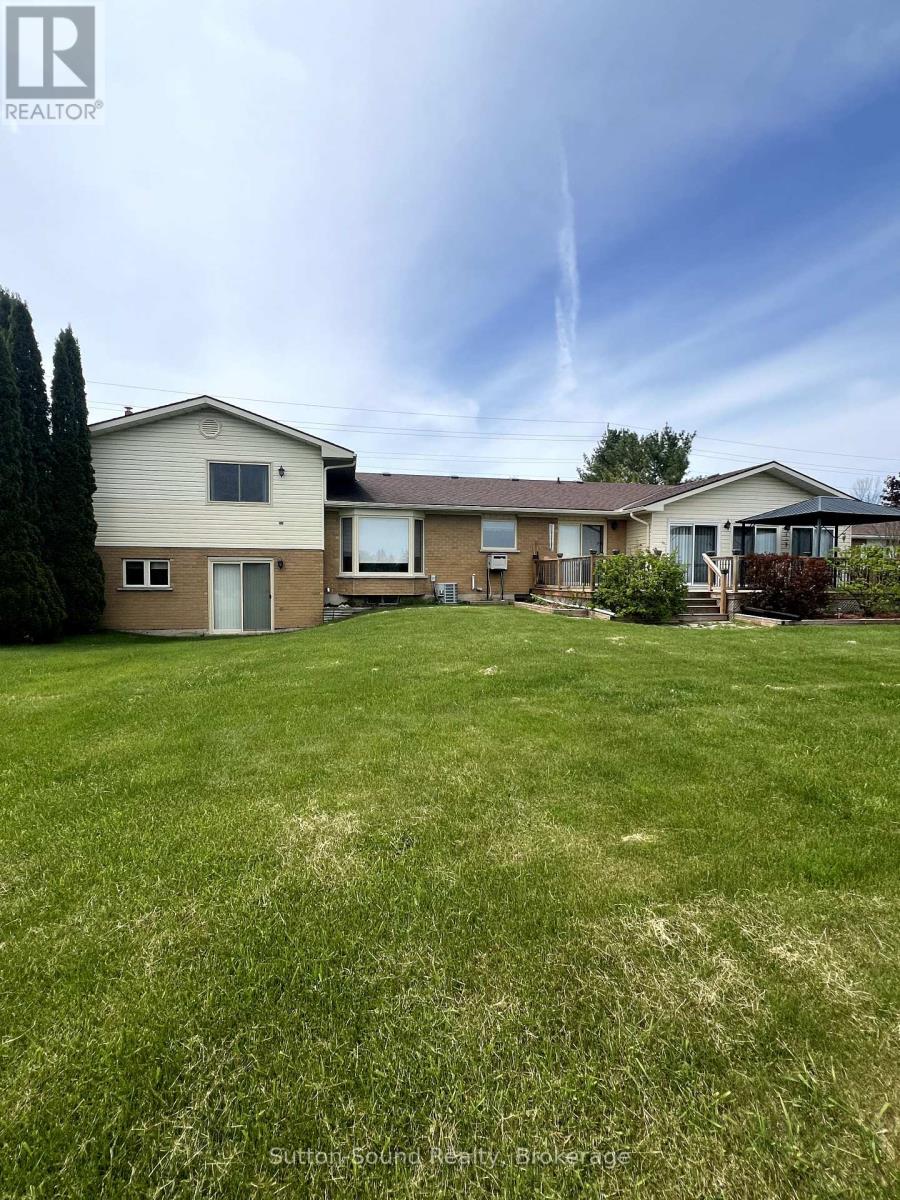 178463 Grey Road 17 Road, Georgian Bluffs, Ontario  N4K 0G3 - Photo 6 - X12079261