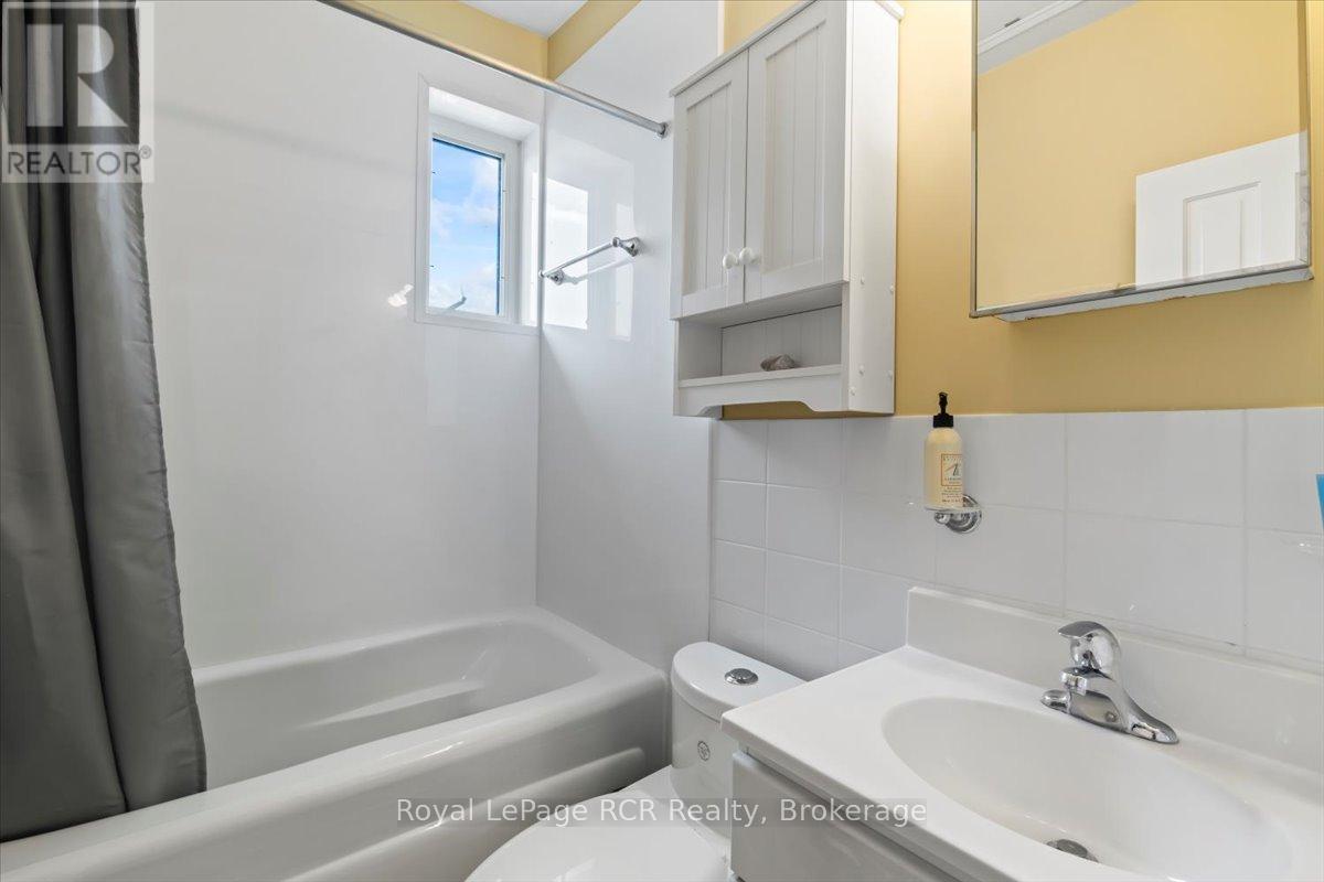 148 4th Street Sw, Arran-Elderslie, Ontario  N0G 1L0 - Photo 19 - X12100304