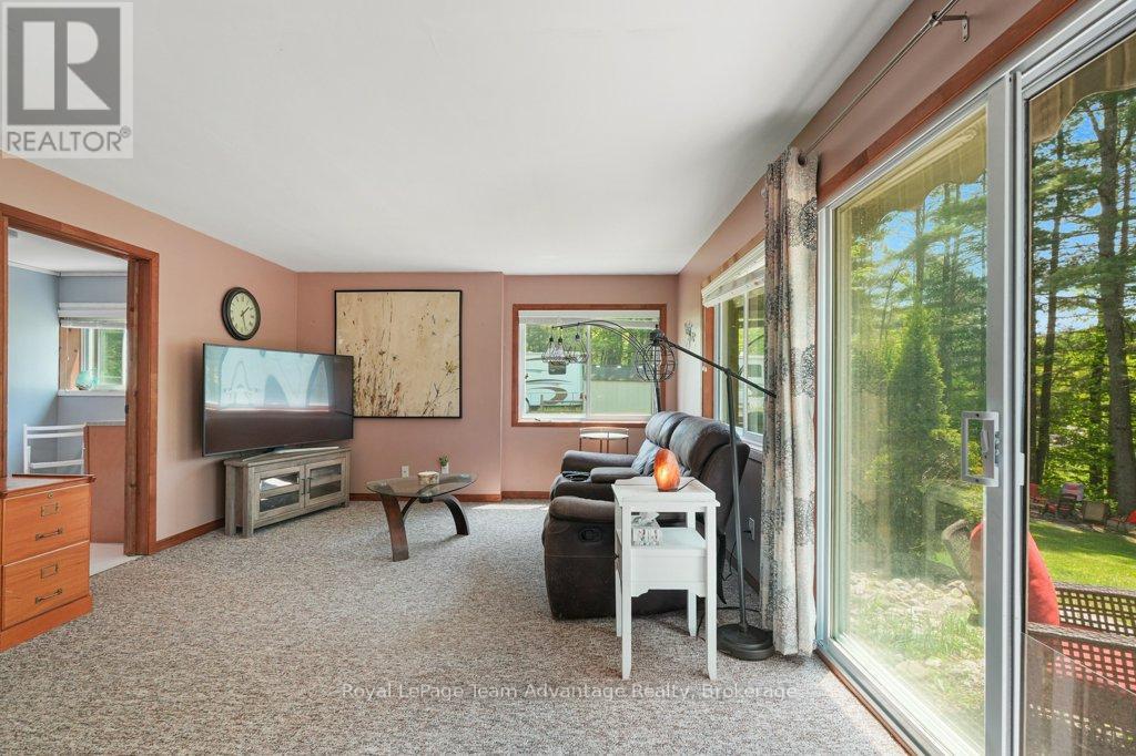 19 Allan Crescent, Seguin, Ontario  P2A 2W8 - Photo 13 - X12192685