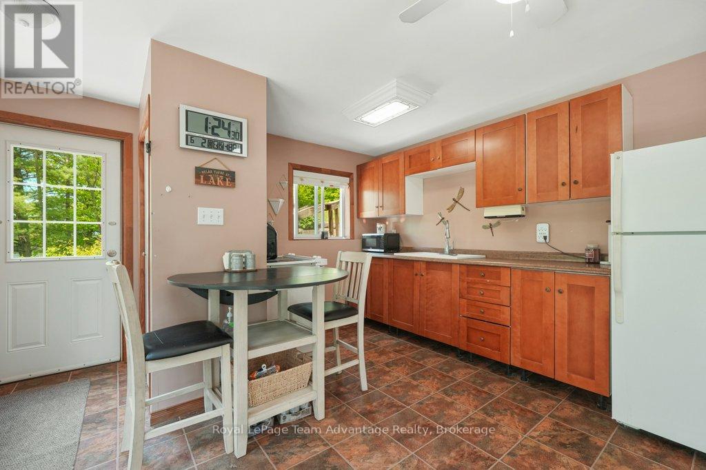 19 Allan Crescent, Seguin, Ontario  P2A 2W8 - Photo 12 - X12192685