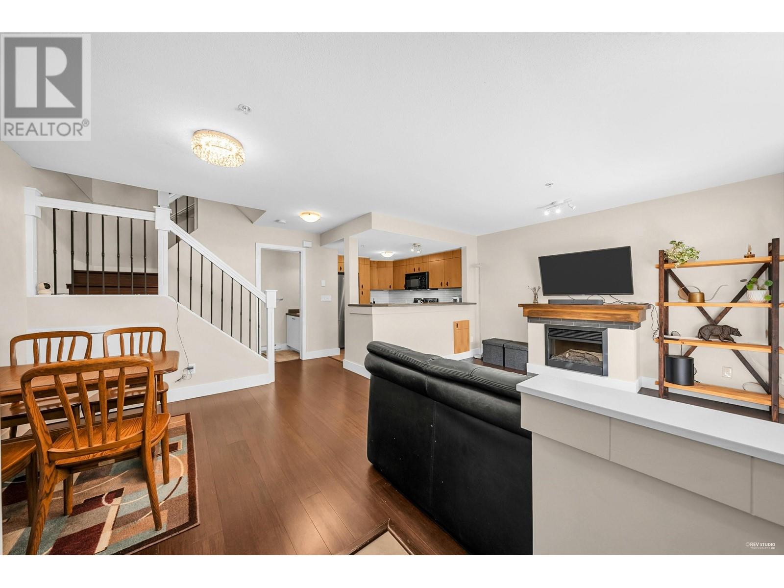 28 7428 Southwynde Avenue, Burnaby, British Columbia  V3N 0A1 - Photo 7 - R2993132