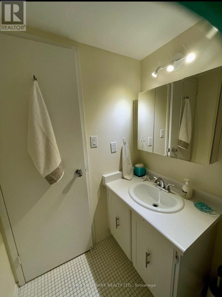 801 - 2542 Argyle Road, Mississauga, Ontario  L5B 2H5 - Photo 16 - W12192684