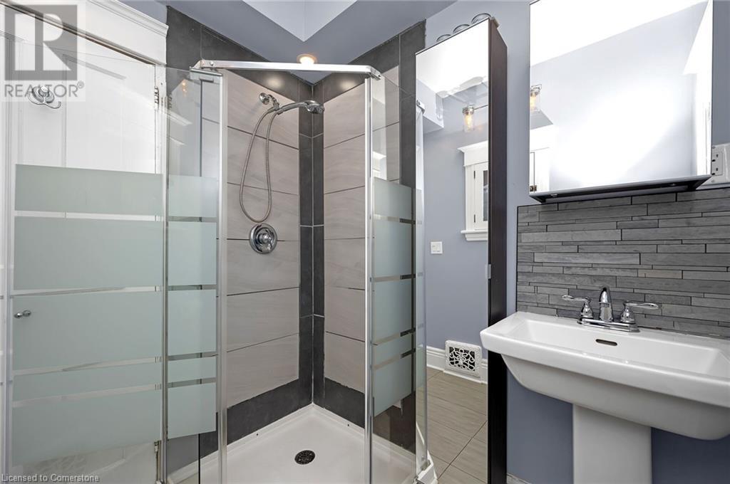 109 Aikman Avenue, Hamilton, Ontario  L8M 1R1 - Photo 26 - 40737054