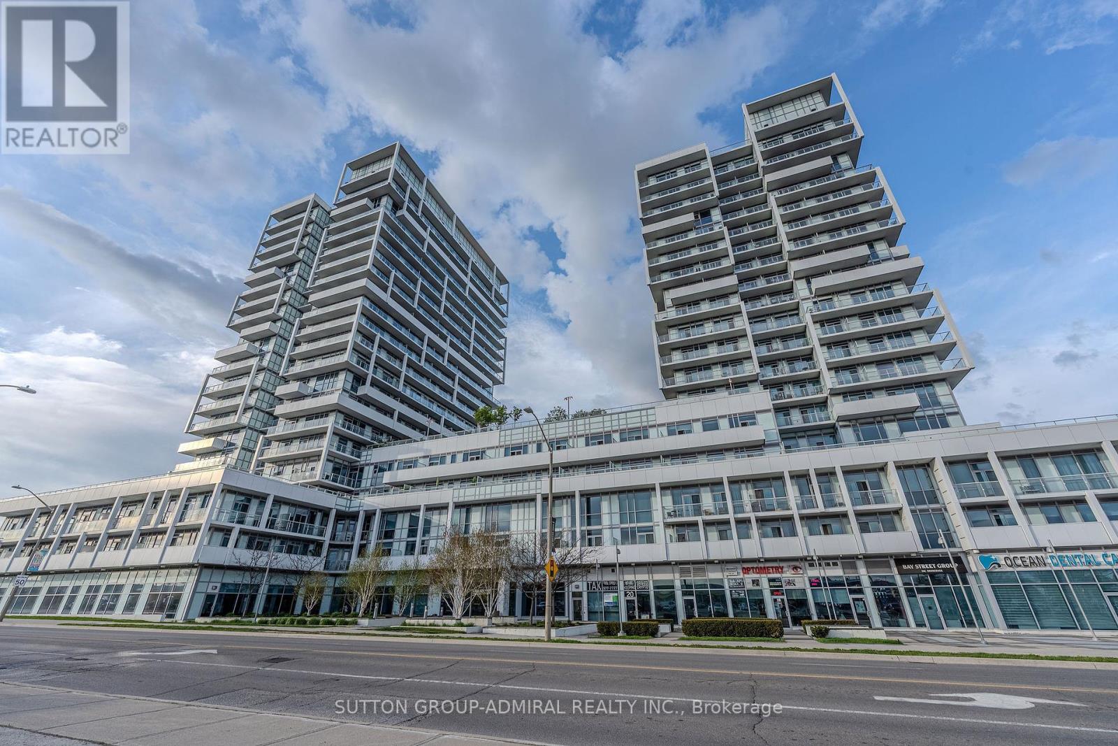 1311 - 55 Speers Road, Oakville, Ontario  L6K 0H9 - Photo 1 - W12192968