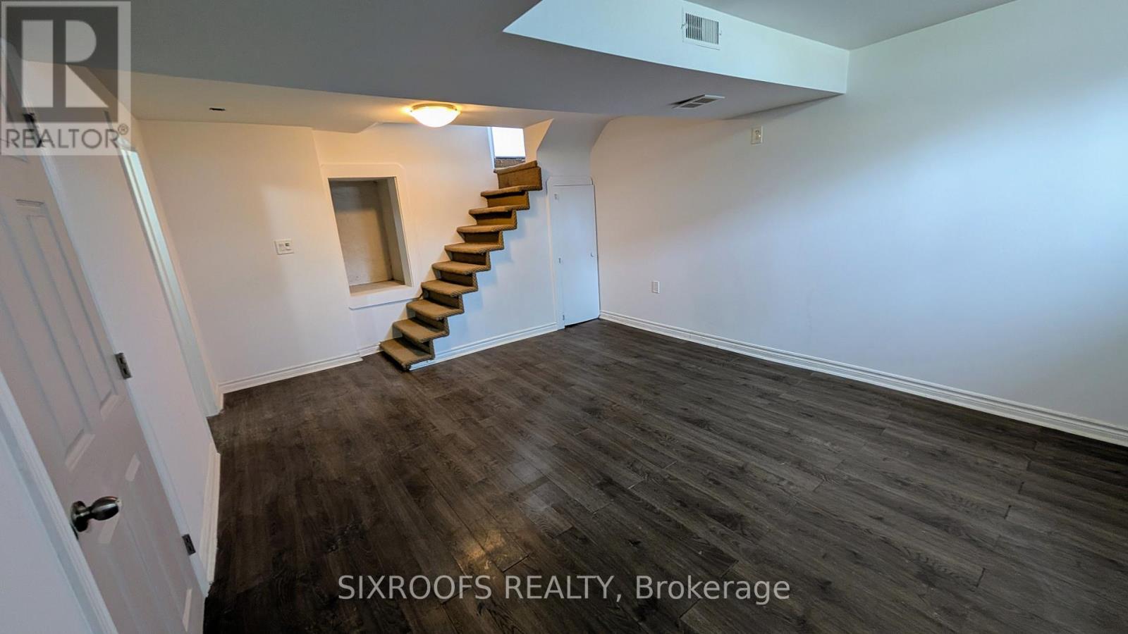 50 Guestville Avenue, Toronto (Rockcliffe-Smythe), Ontario  M6N 4N2 - Photo 6 - W12192997