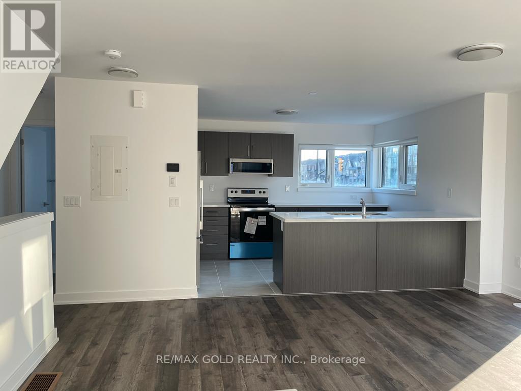 25 - 175 Veterans Drive, Brampton, Ontario  L7A 5L2 - Photo 2 - W12193012
