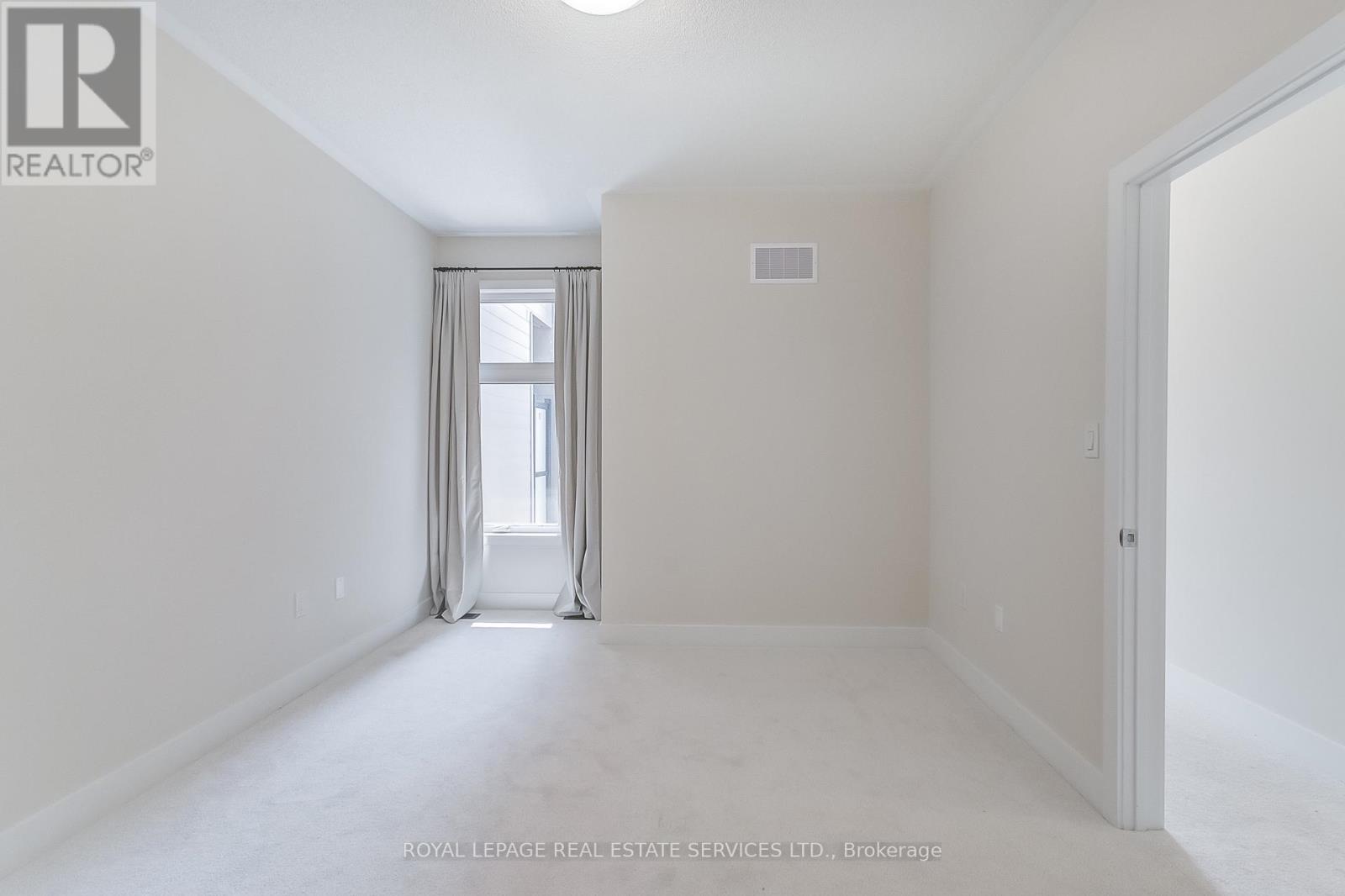 1293 Anthonia Trail, Oakville, Ontario  L6H 7Z1 - Photo 19 - W12193028