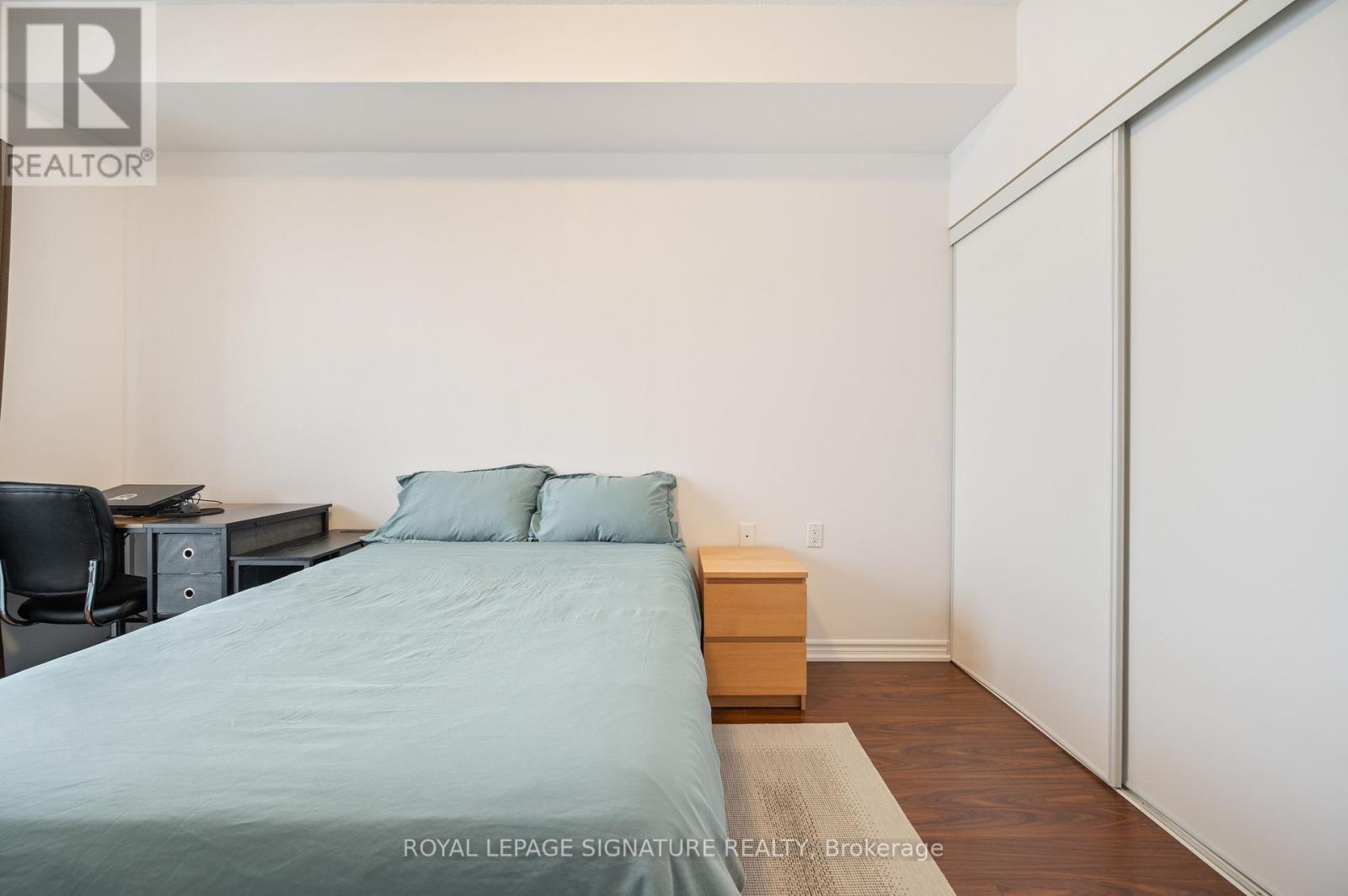 1003 - 810 Scollard Court, Mississauga, Ontario  L5V 0A7 - Photo 21 - W12193038