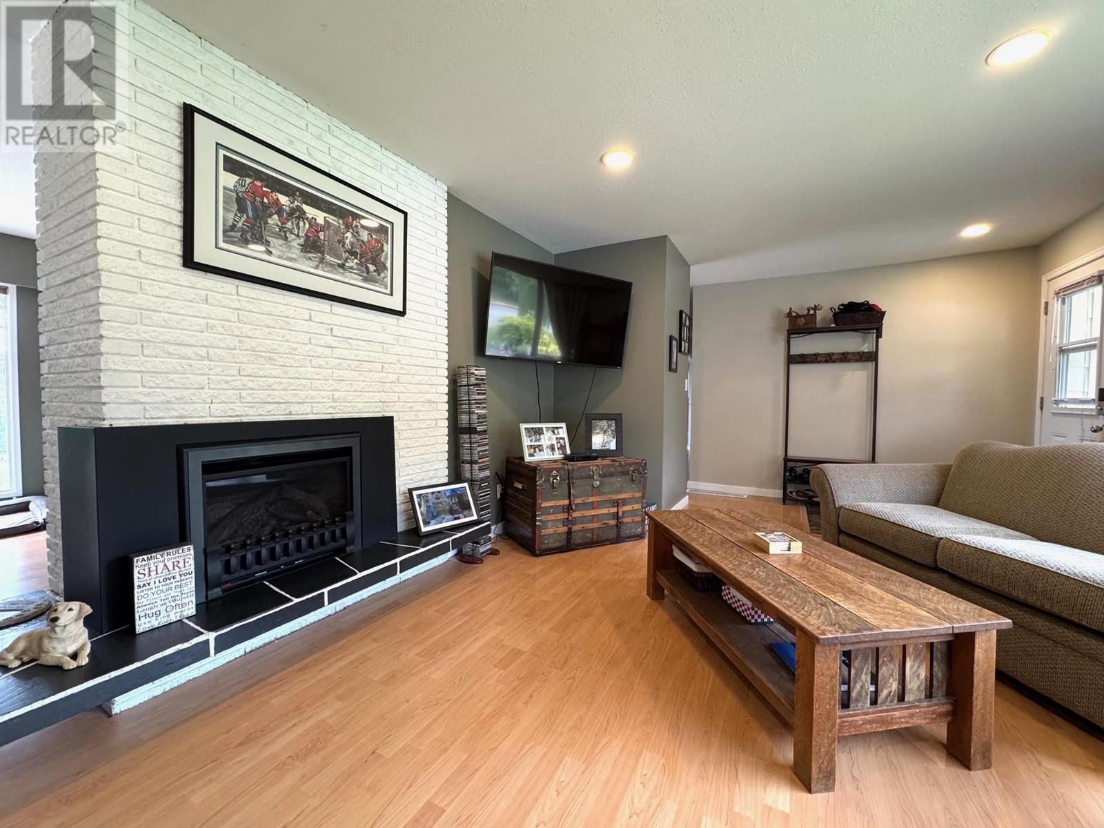 3314 Grimmet Street, Merritt, British Columbia  V1K 1J1 - Photo 2 - 10350622